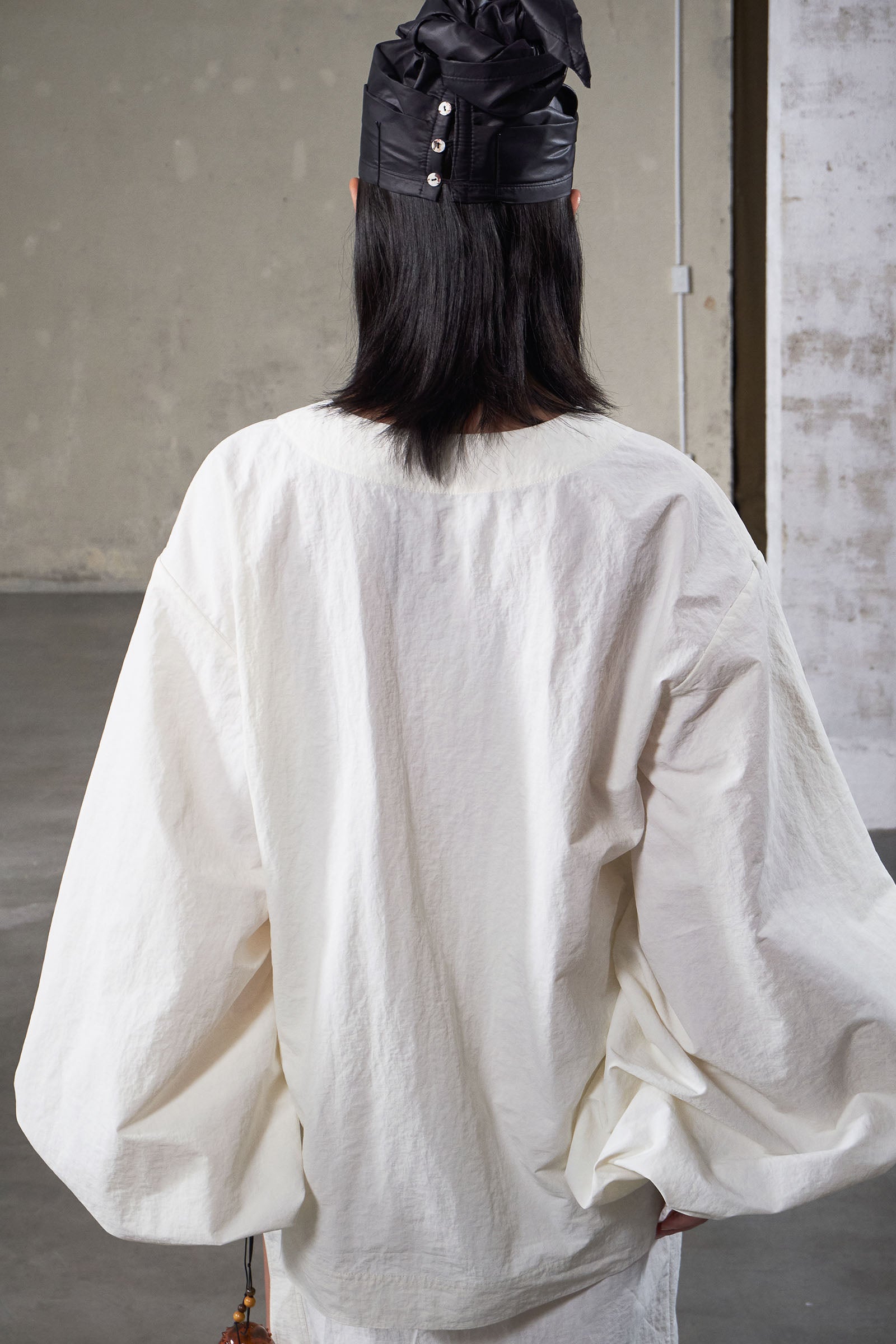 Hong The Blouson Top