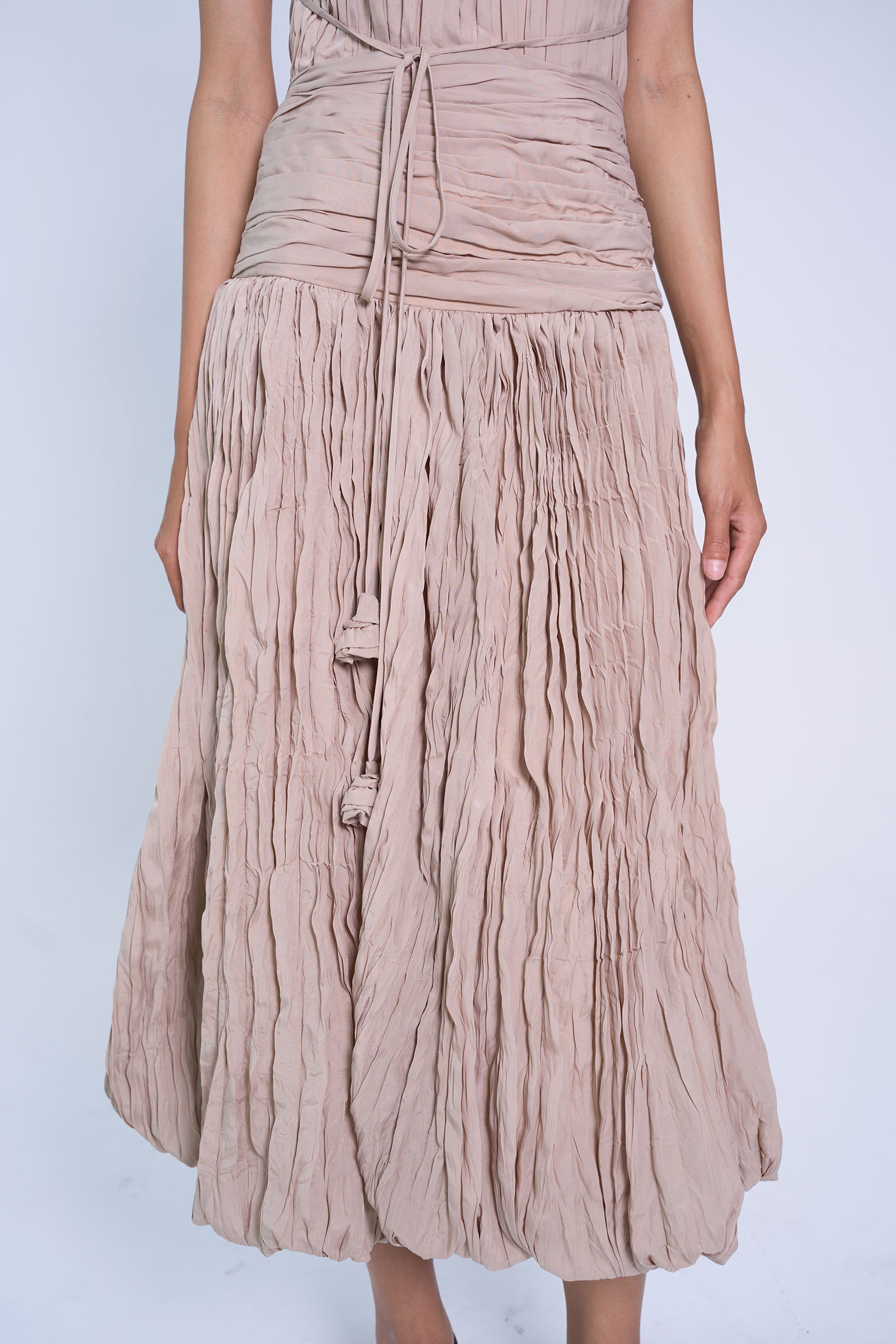 Boi Thu Bubble Midi Dress