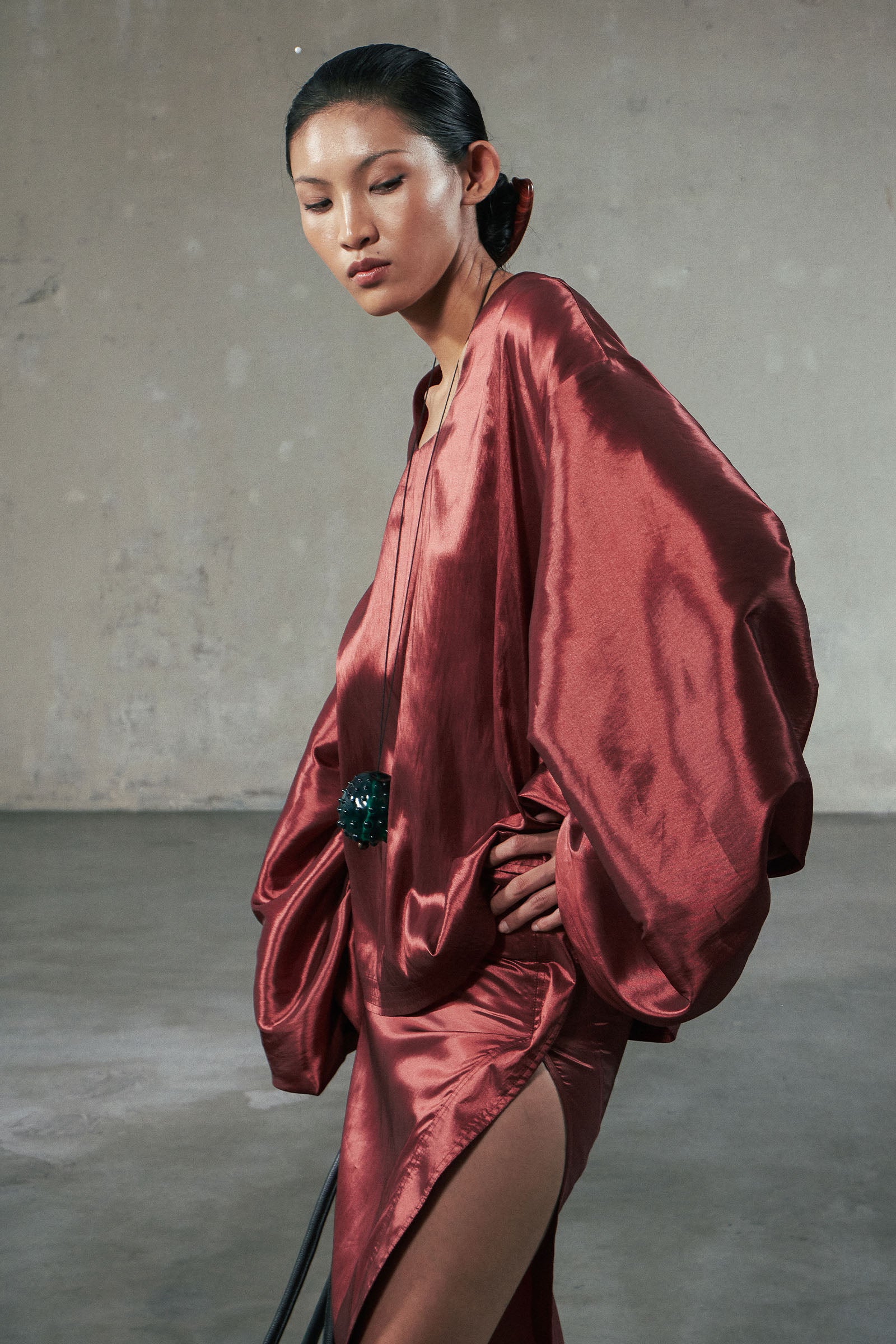 Hong The Blouson Top