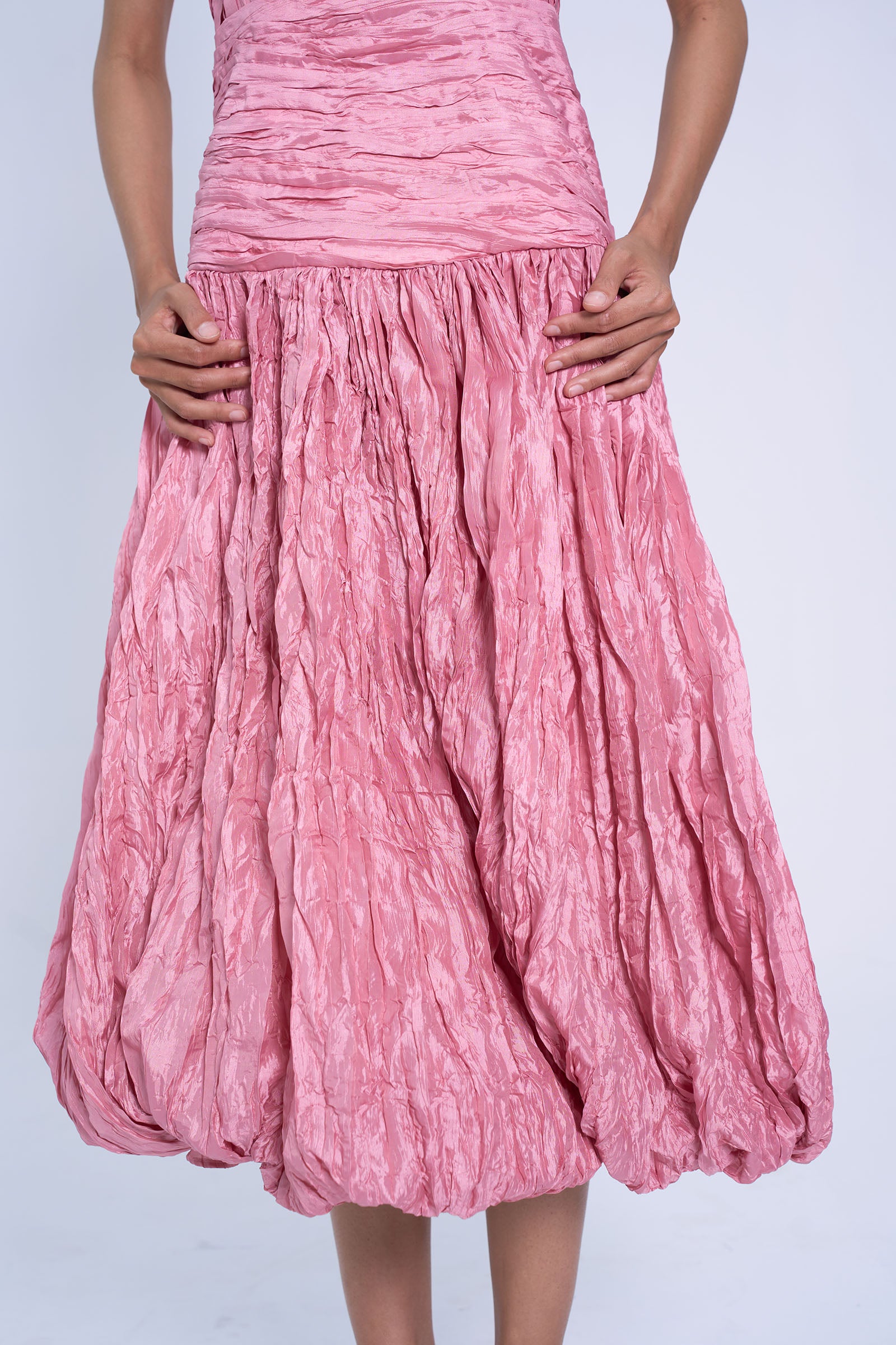 Boi Thu Bubble Midi Dress