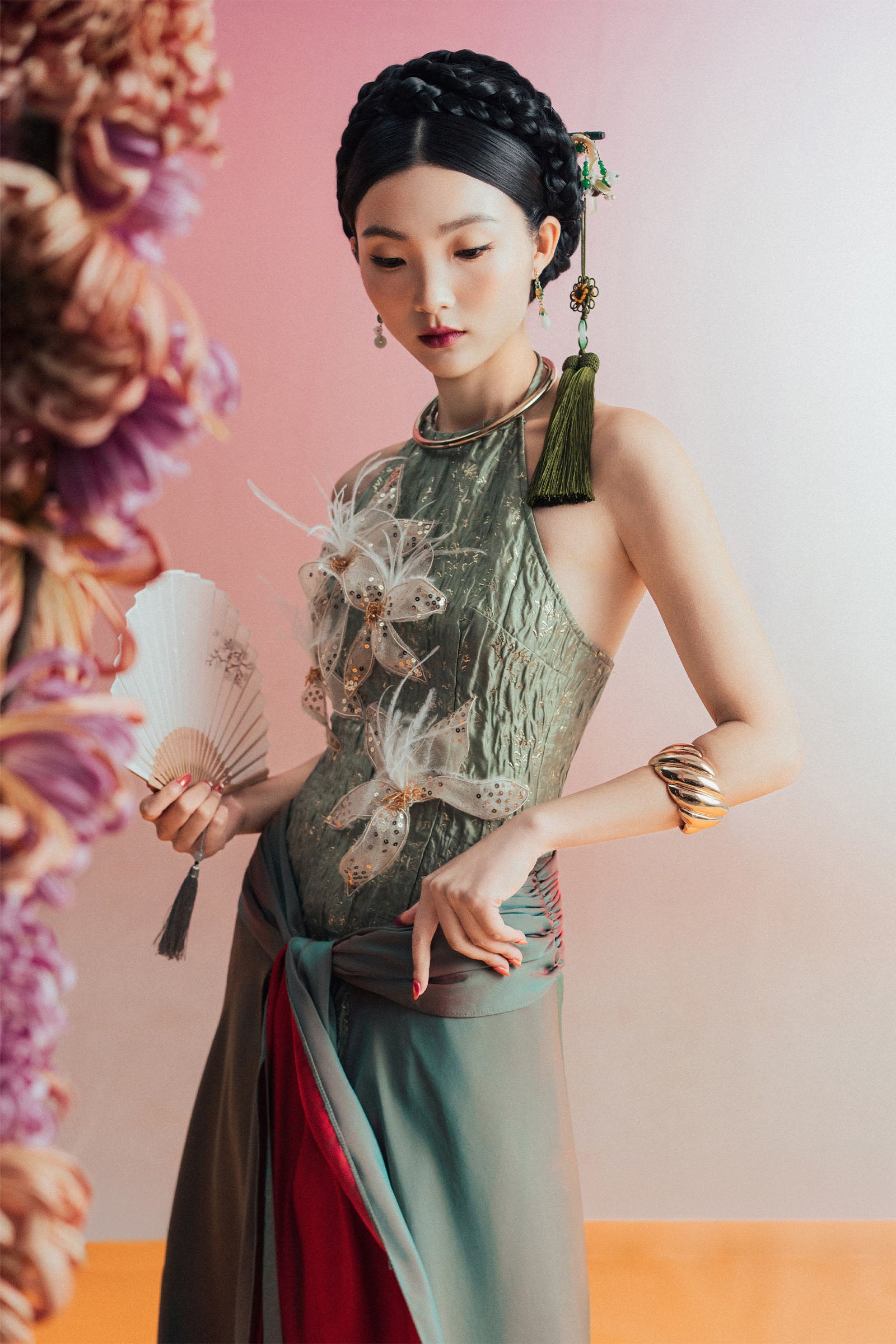 Lan Khue Applique Ao Dai Set