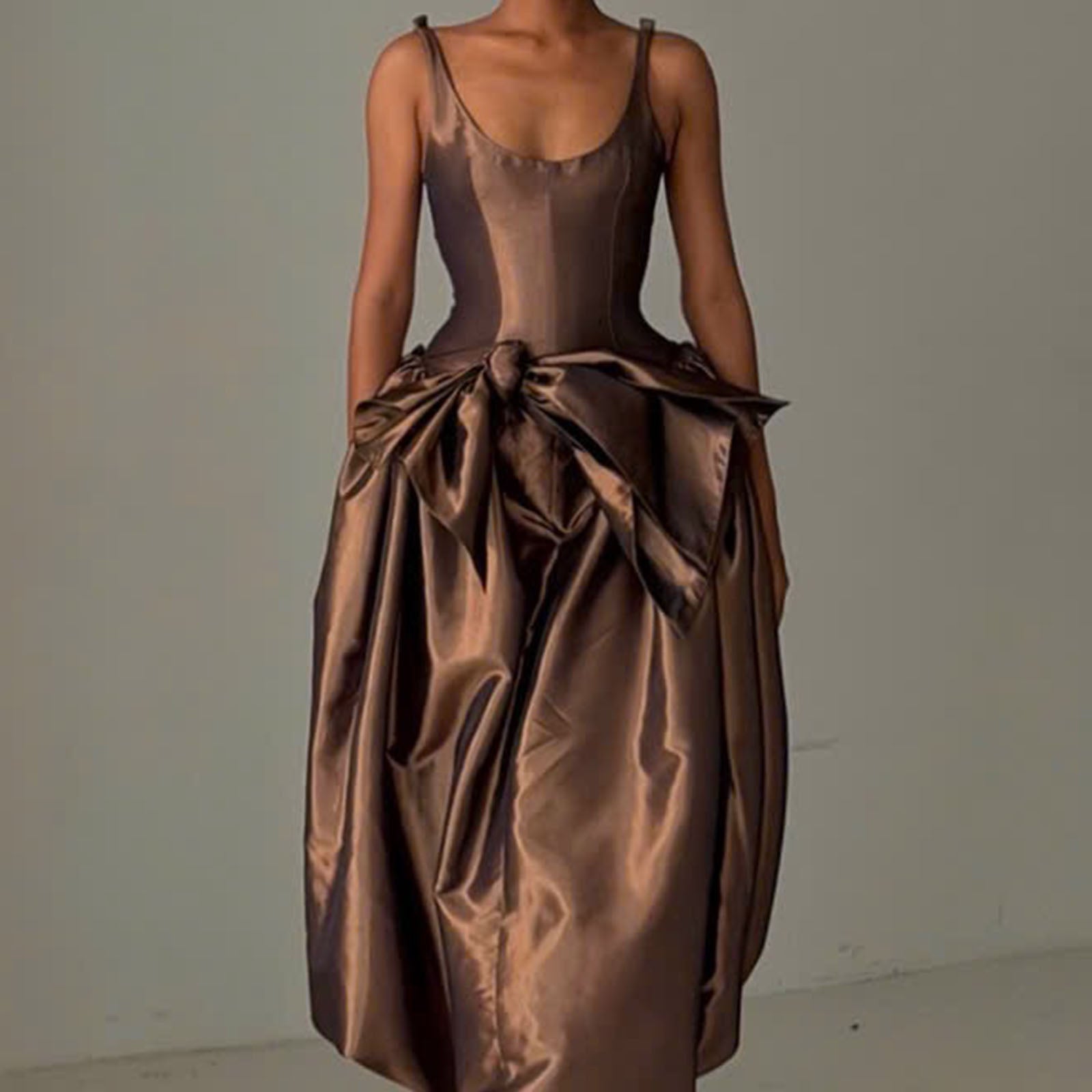 Nha Tinh Bubble Midi Dress