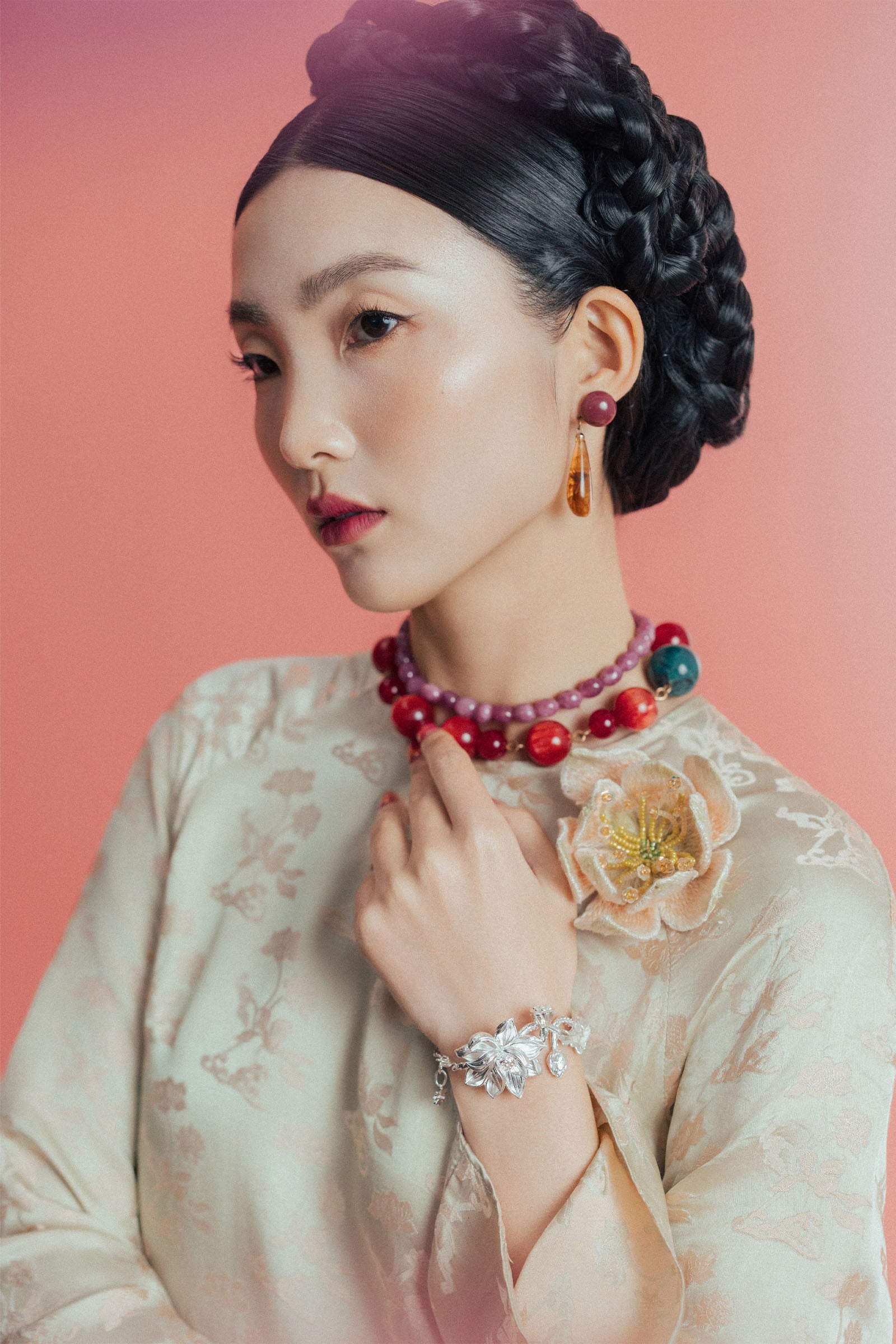 Lien Hoang Straight Ao Dai Set