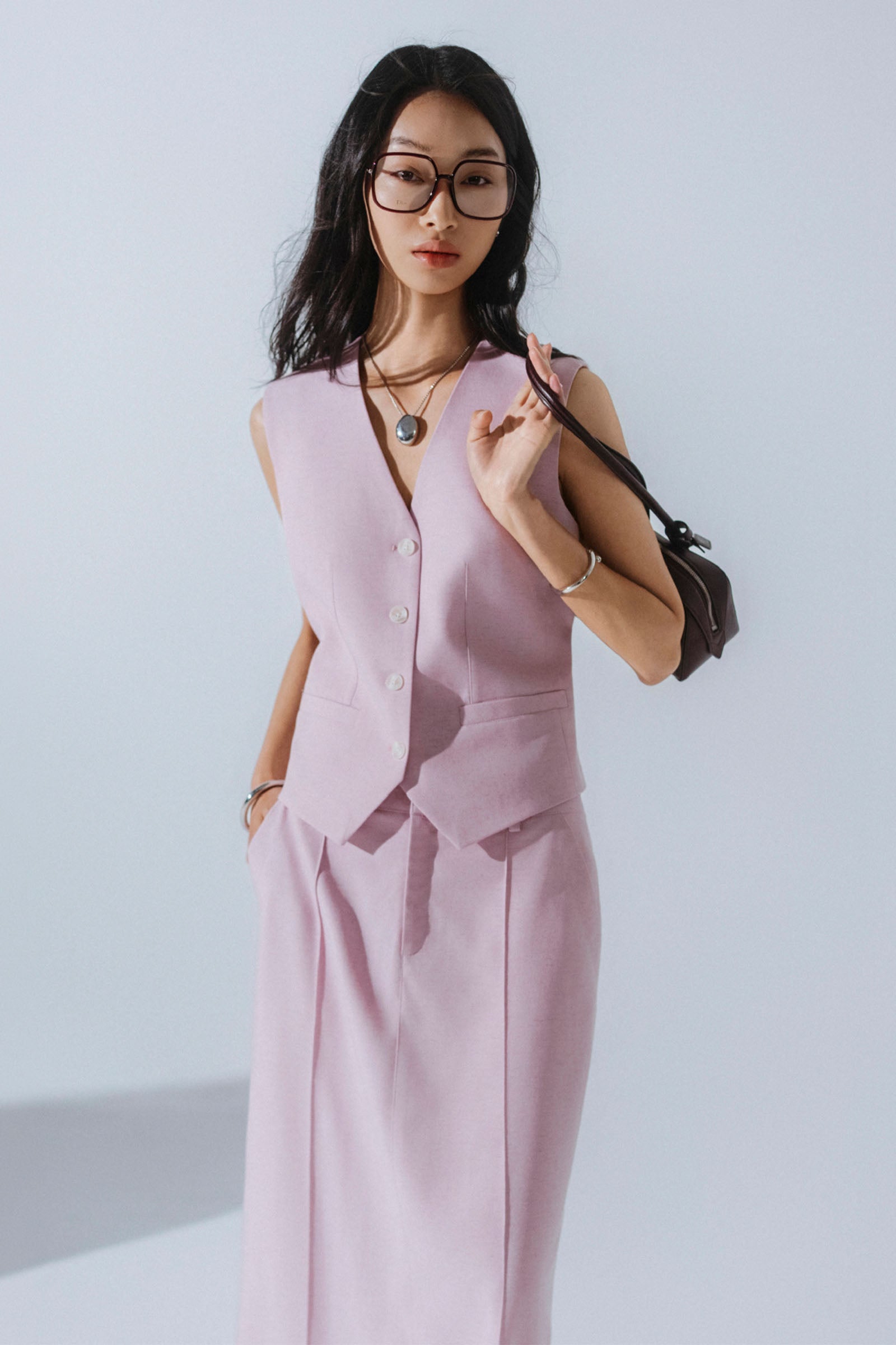 Noema V-Neck Vest