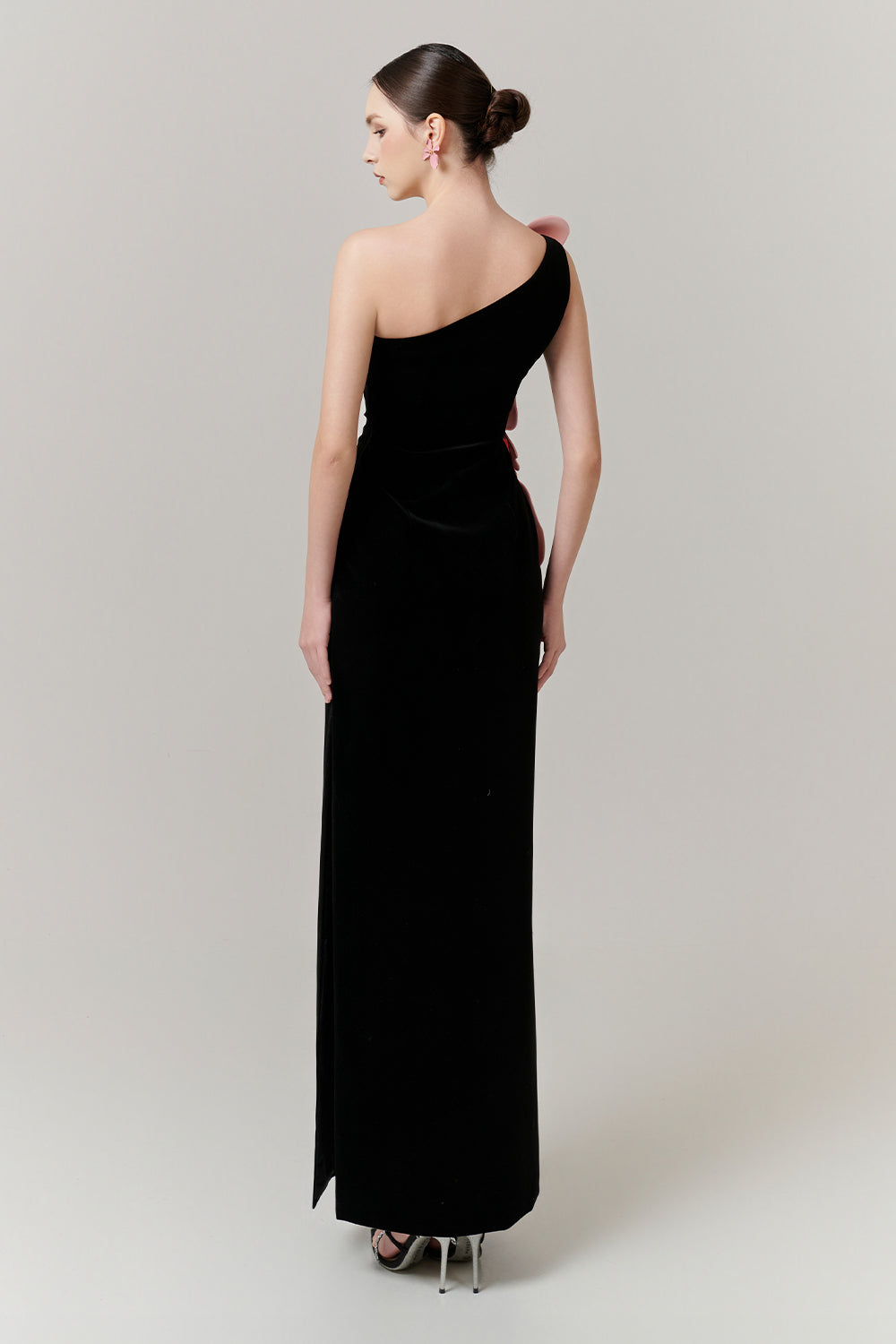 Vera Asymmetric Neck Applique Maxi Dress