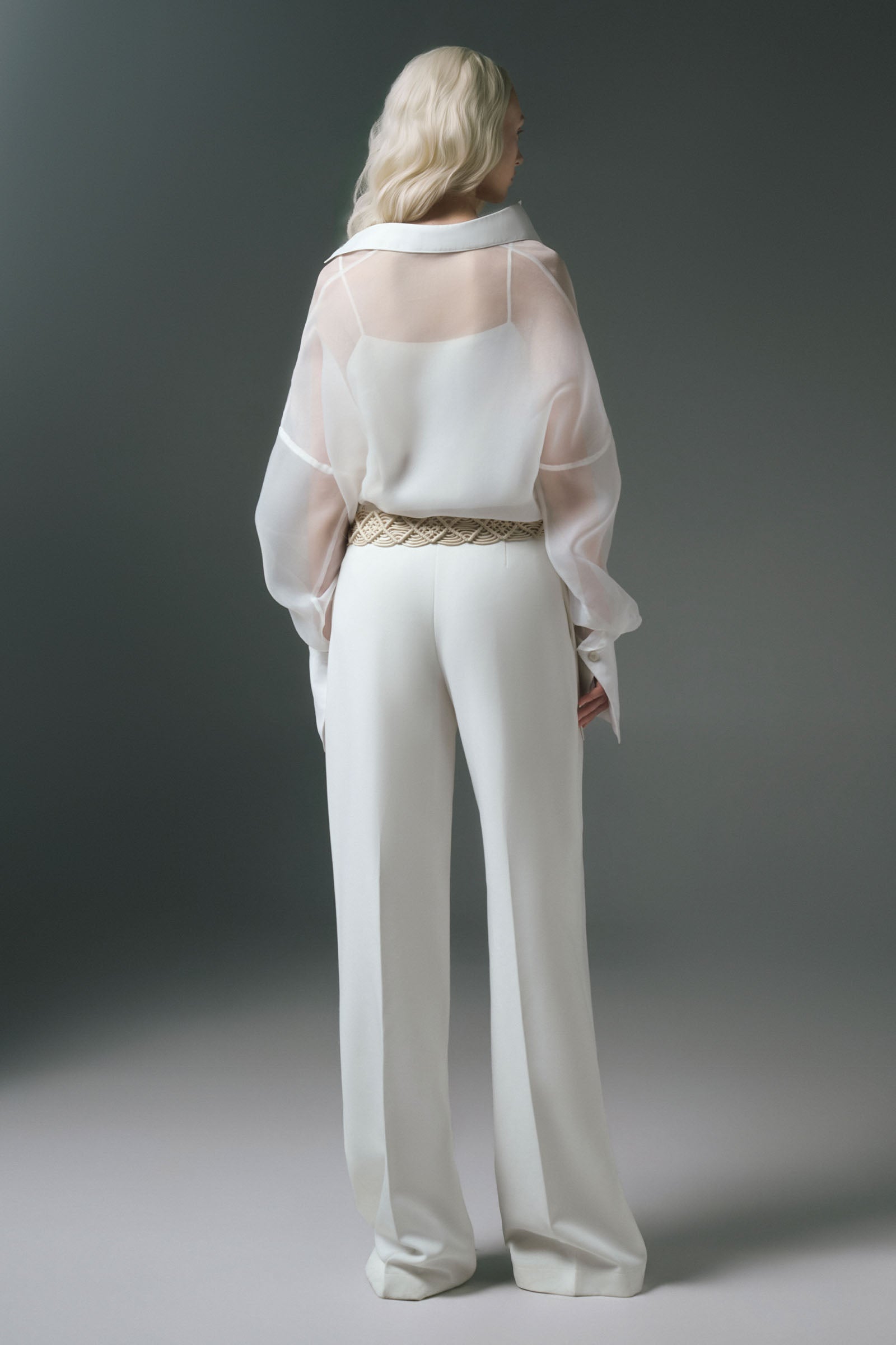 Hepburn V-Neck Shirt