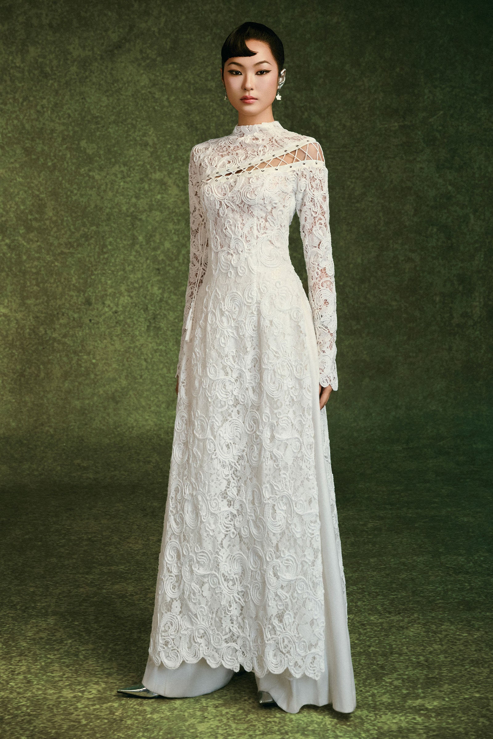 Dien Vu Applique Ao Dai
