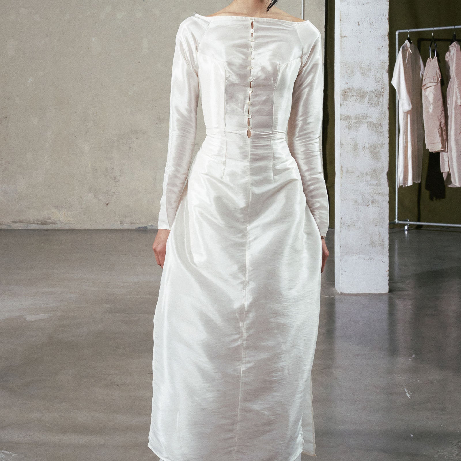 Thoi Ngoc Boat Neck Ao Dai Set