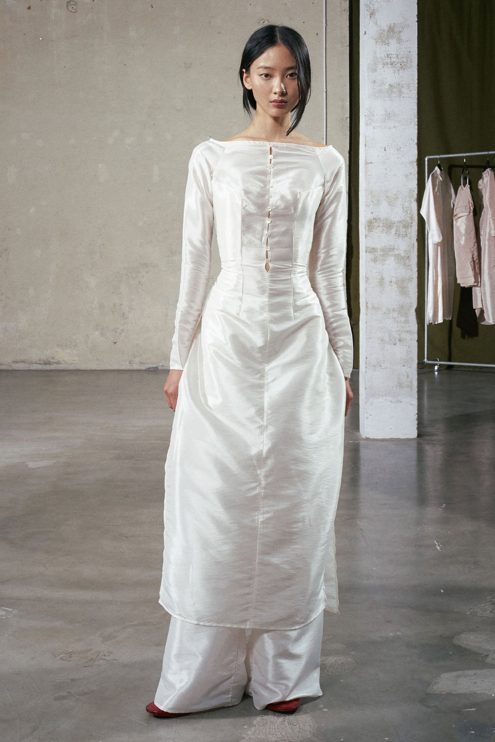 Thoi Ngoc Boat Neck Ao Dai Set
