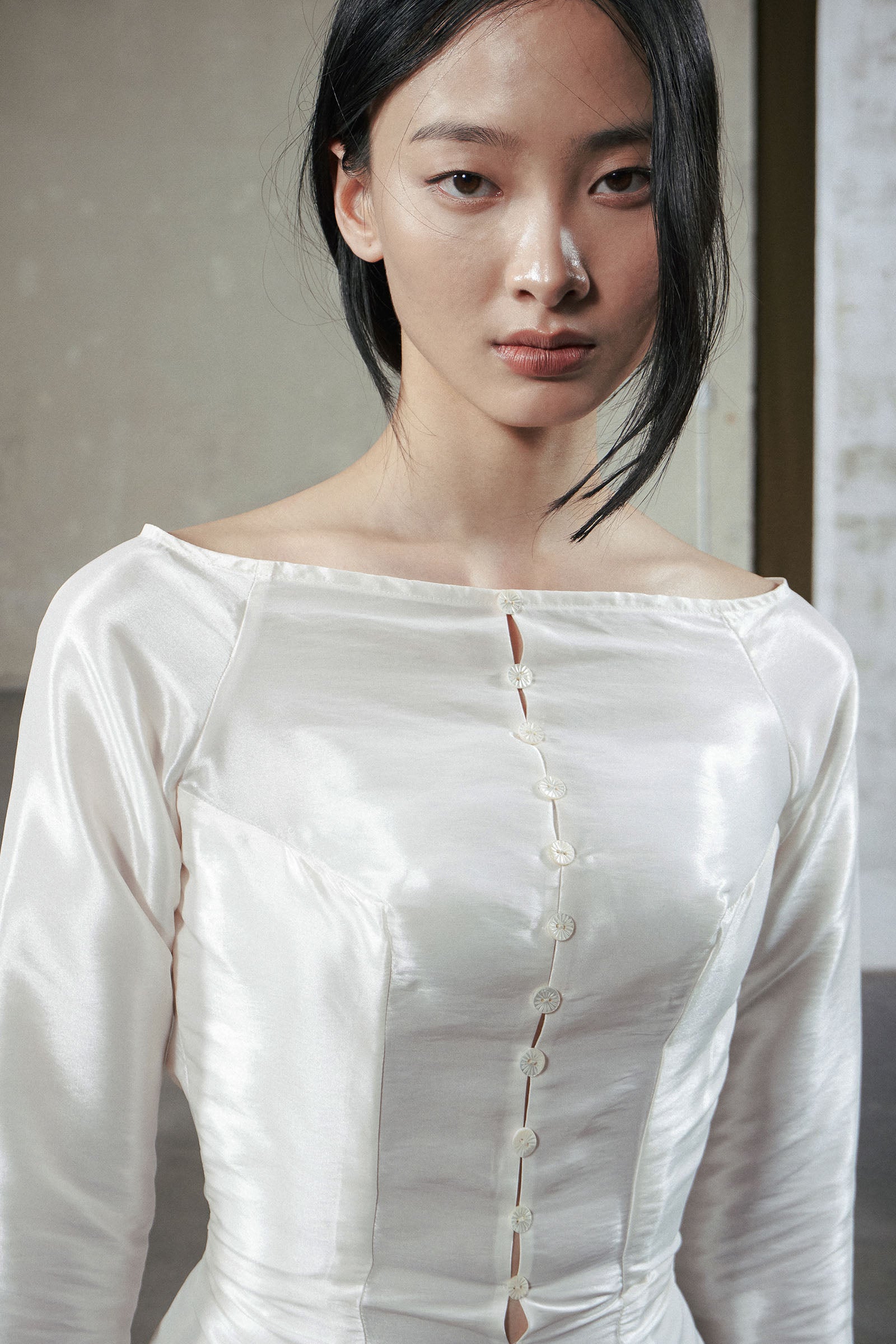 Thoi Ngoc Boat Neck Ao Dai Set