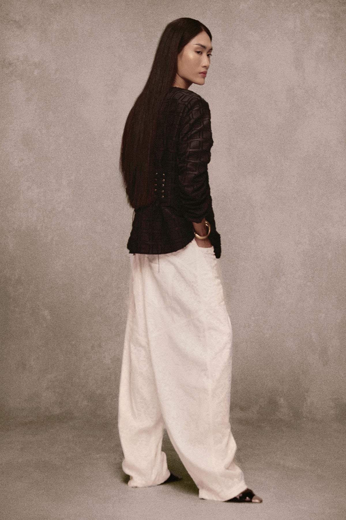 Ben Thanh V-Neck Blazer