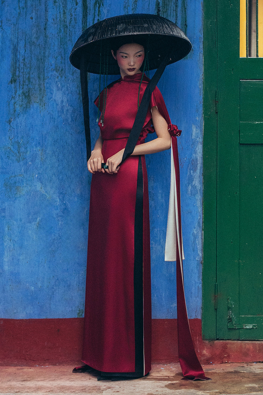 Truong An Straight Synthetic Silk Ao Dai