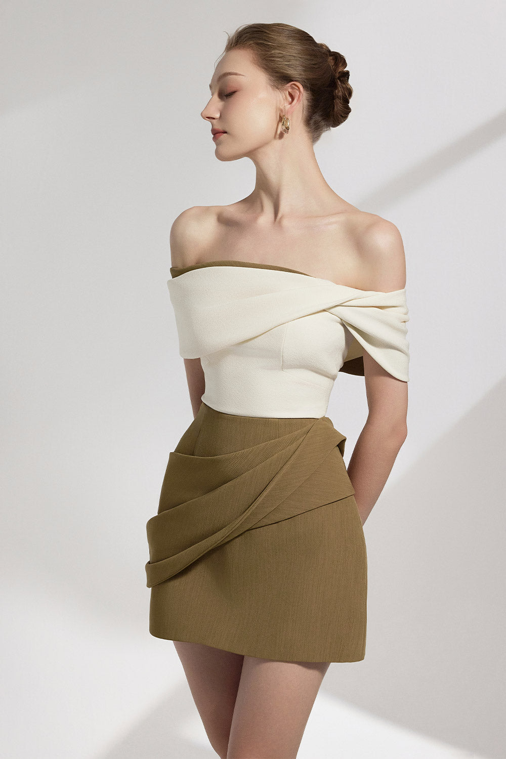 Sora Bodycon Off-Shoulder Cotton Crepe Top