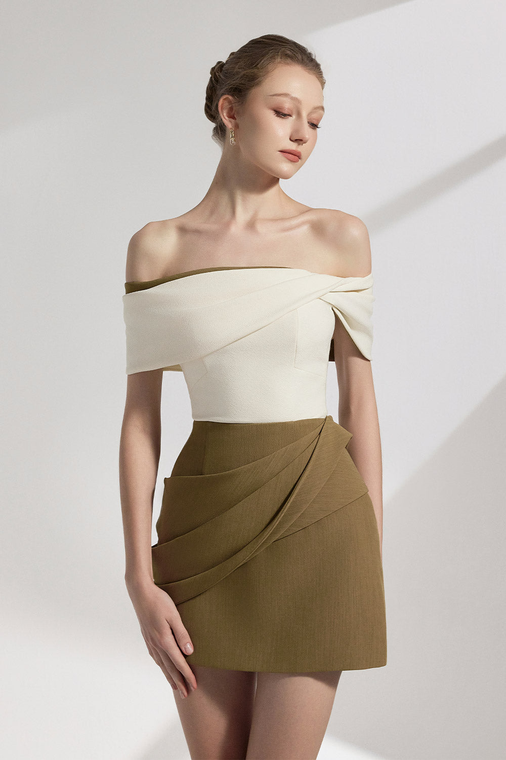 Sora Bodycon Off-Shoulder Cotton Crepe Top