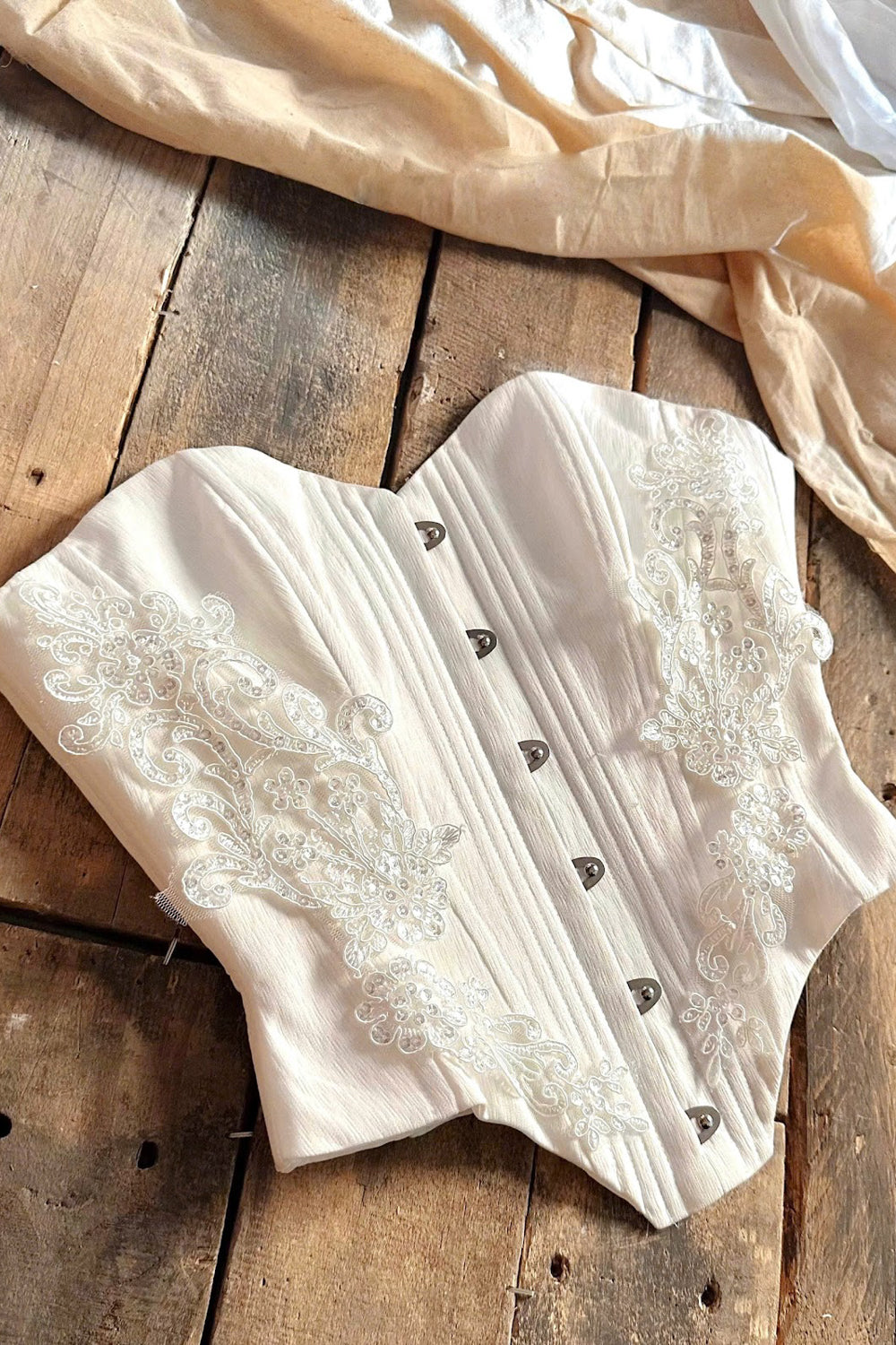 Christine Bodycon Semi-Heart Neck Silk Taffeta Corset