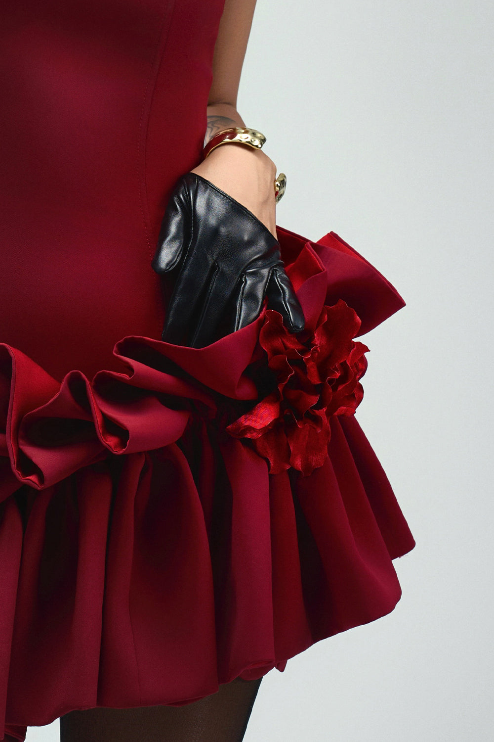 red dress brooch Fabric Red Rose Brooch Pin with Crystal Rhinestone Floral Flower Decorative Dress Brooch for Women and Men Wedding