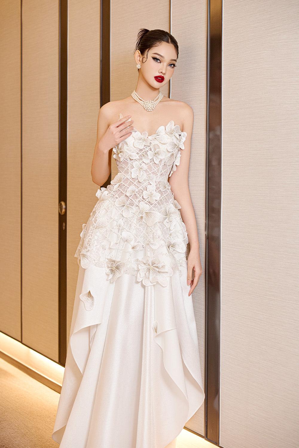 white gala dress Women's Crystal Couture A-line Sweetheart Neck Mesh Taffeta Floor Length Dress S/M/L White MEAN BLVD White / M