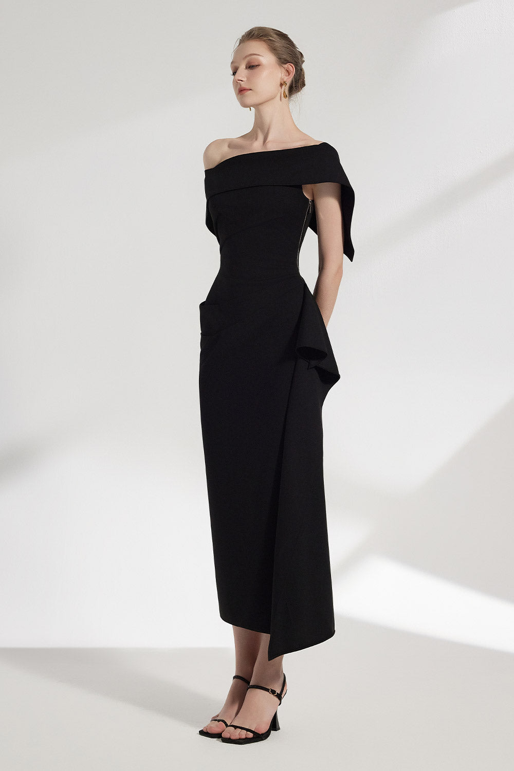 Arene Sheath Diagonal Neck Spandex Midi Dress