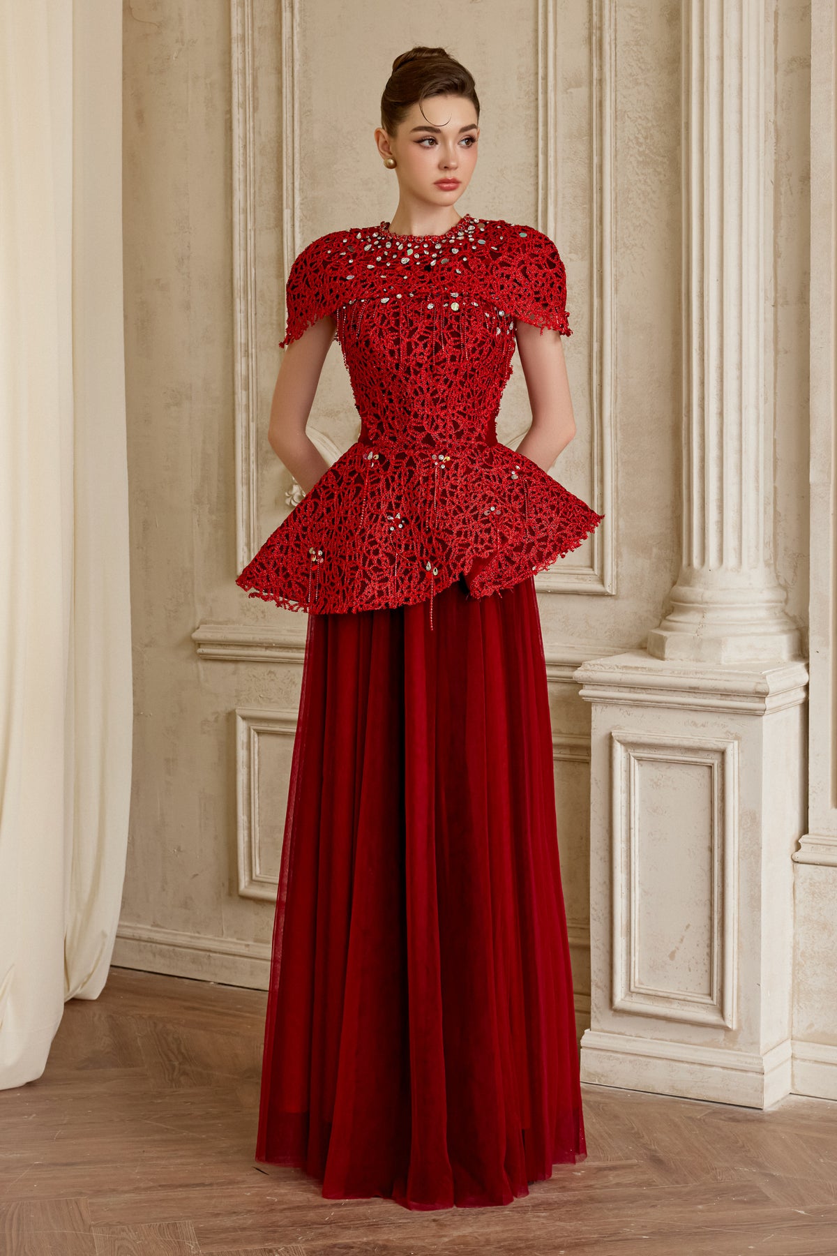 Ivresse Asymmetric Neck Set