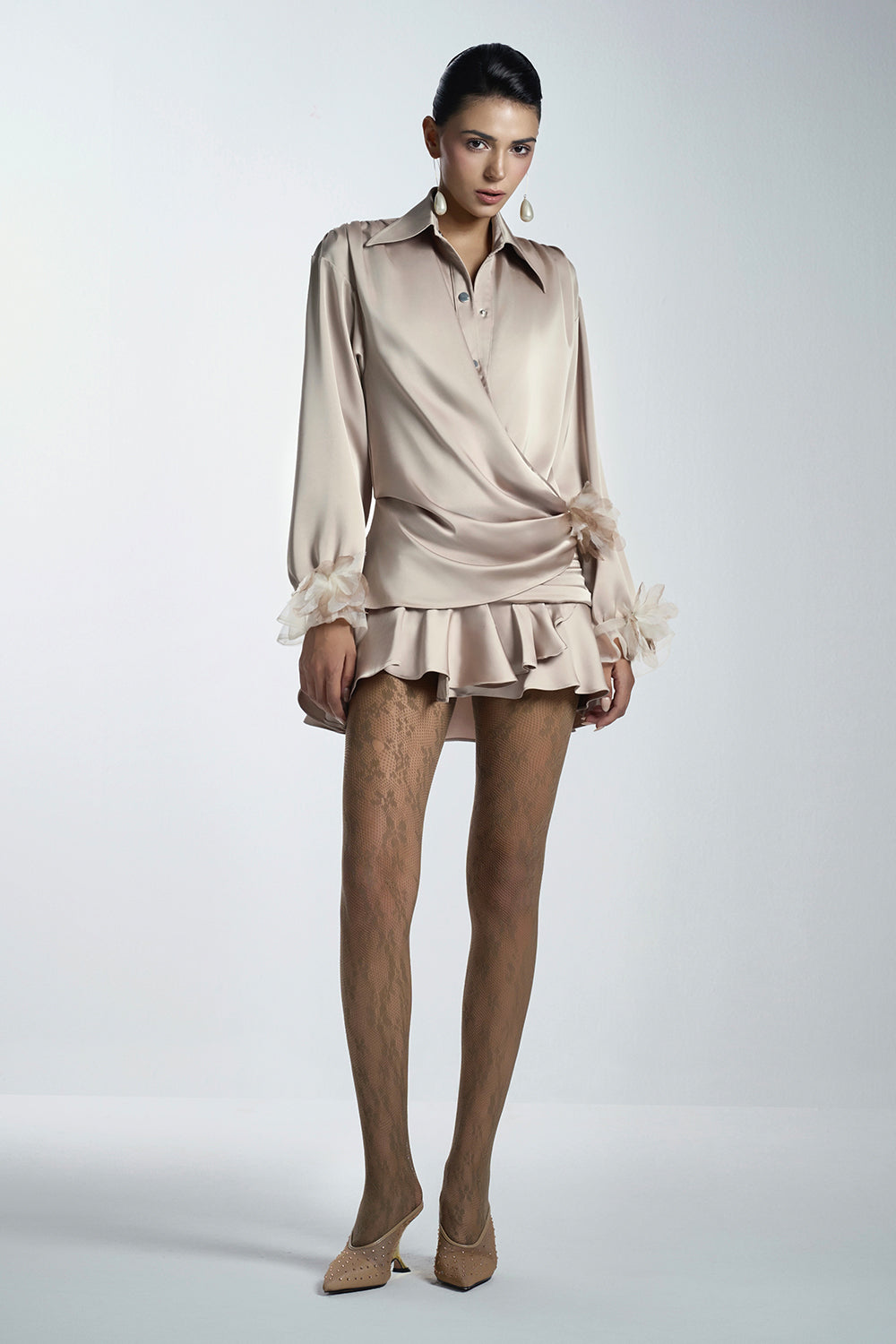 drop waist silk dress Raffle Crossover Mini Sandy Beige / XS Pia Shah Holiday KissProm Gold Sweetheart A-Line The OWN Studio’s signature Size:41