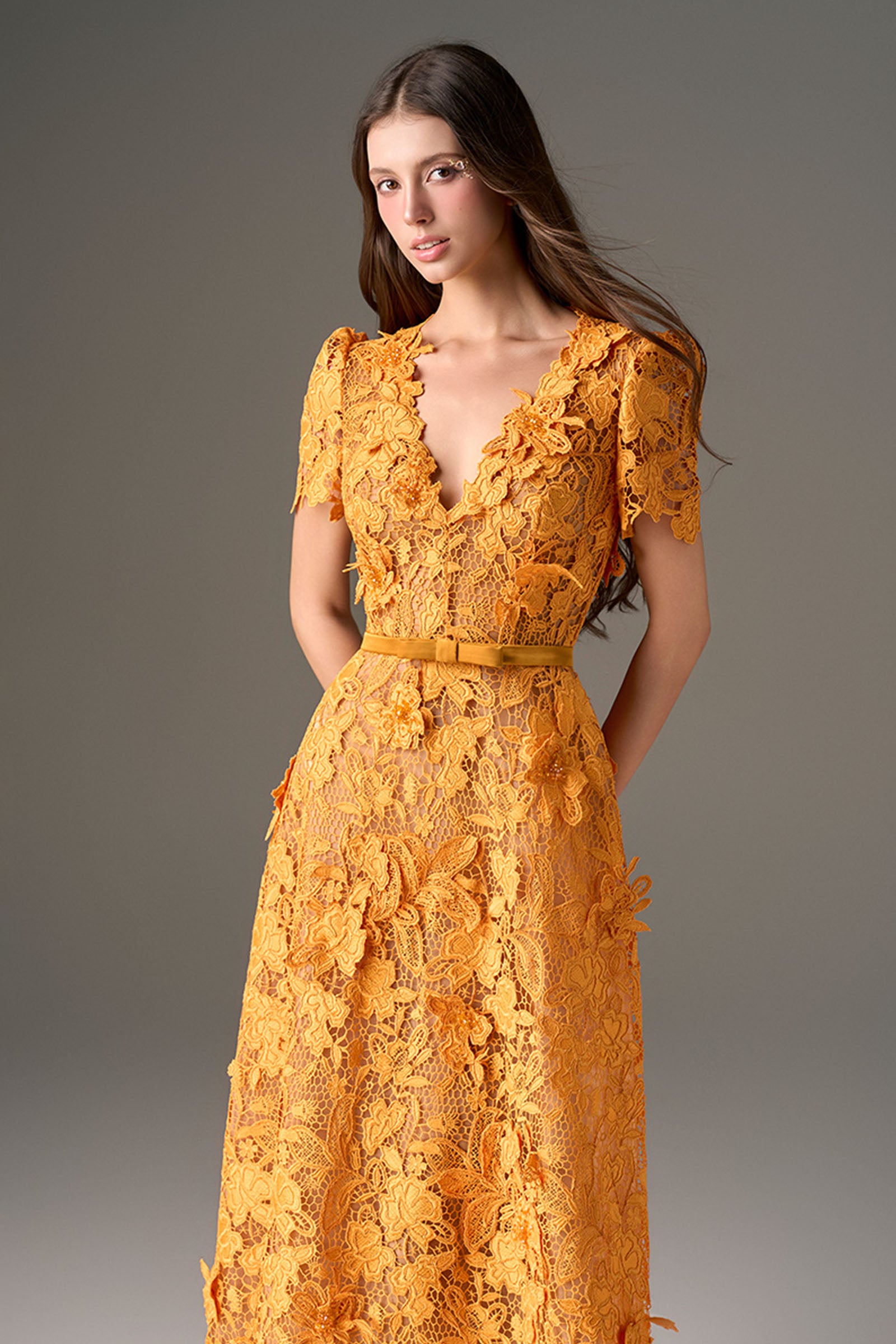 Élo V-Neck Maxi Dress