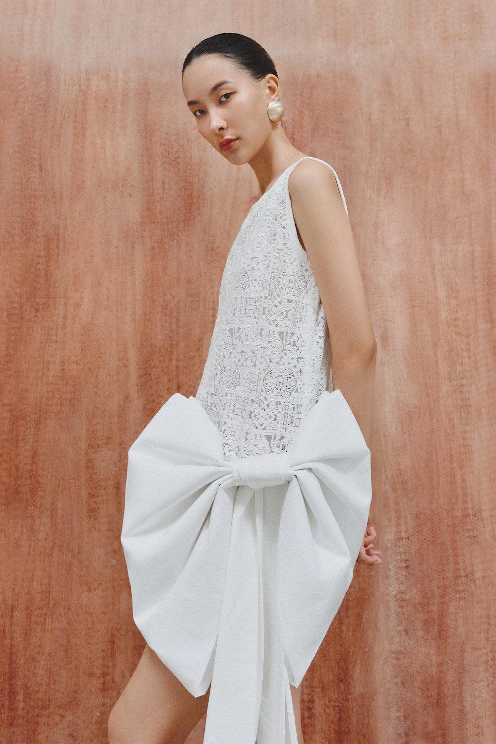 Leona Bow Tie Poplin Long Length Brooch