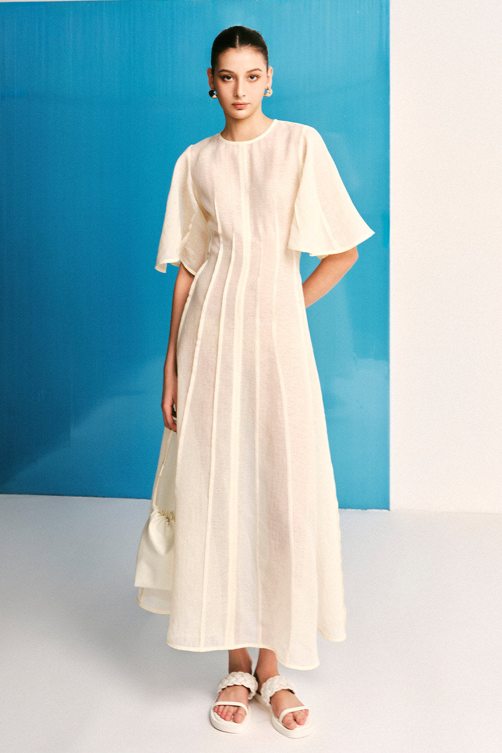 Clever Ben A-line Bell Sleeved Sheer Fabric Midi Dress