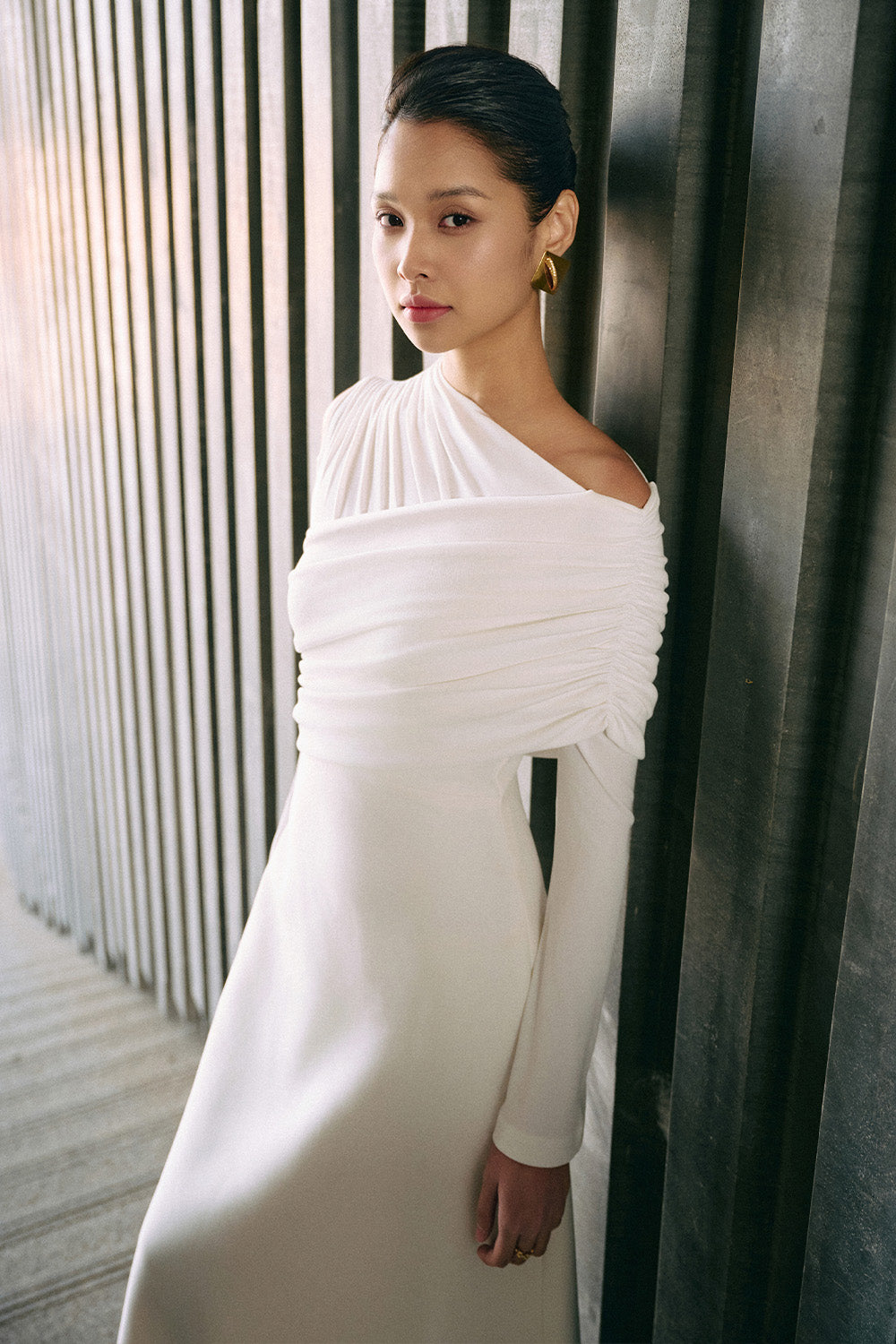 Luminous A-line Asymmetric Shoulder Jersey Maxi Dress