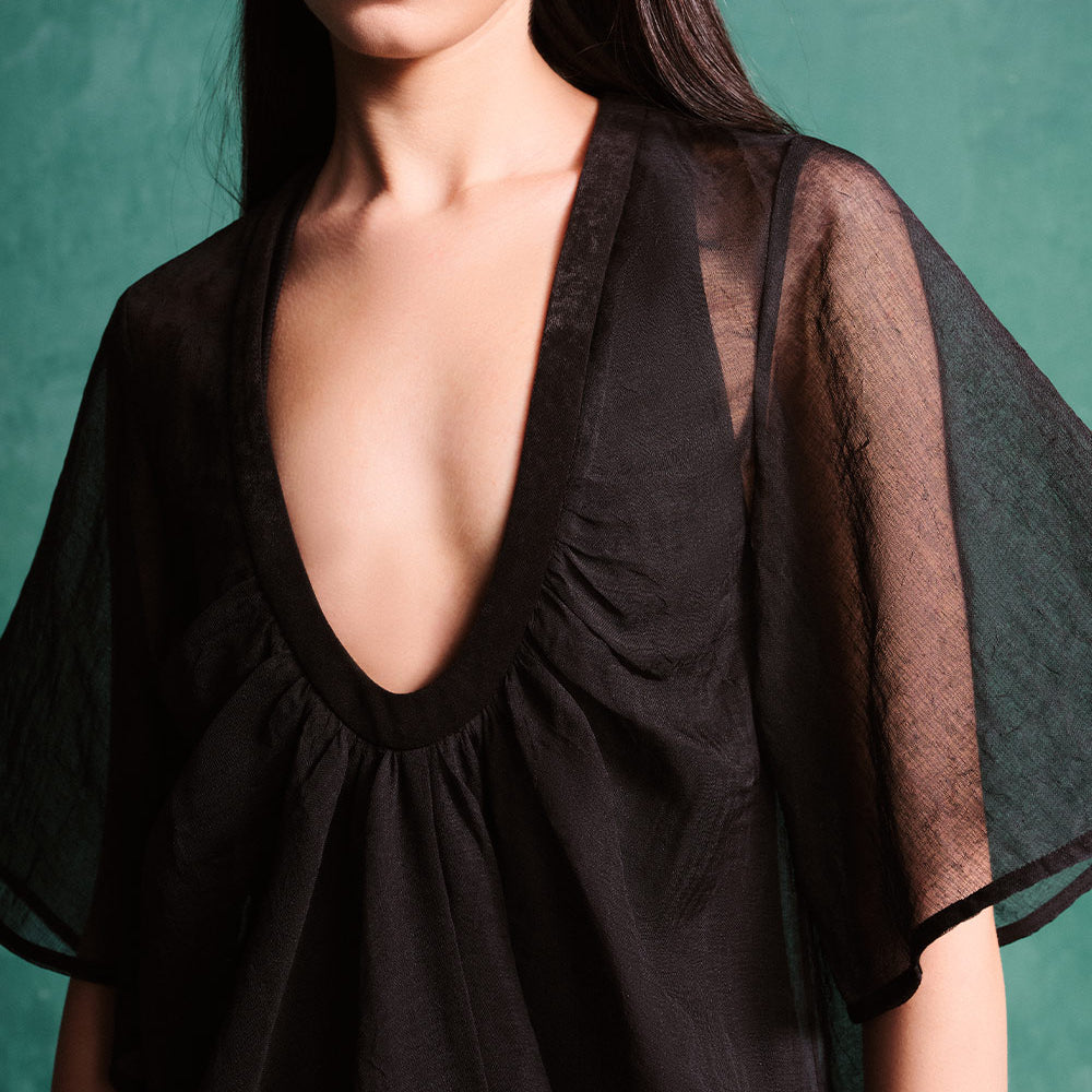 Juliet Trapezoid Butterfly Sleeved Organza Maxi Dress