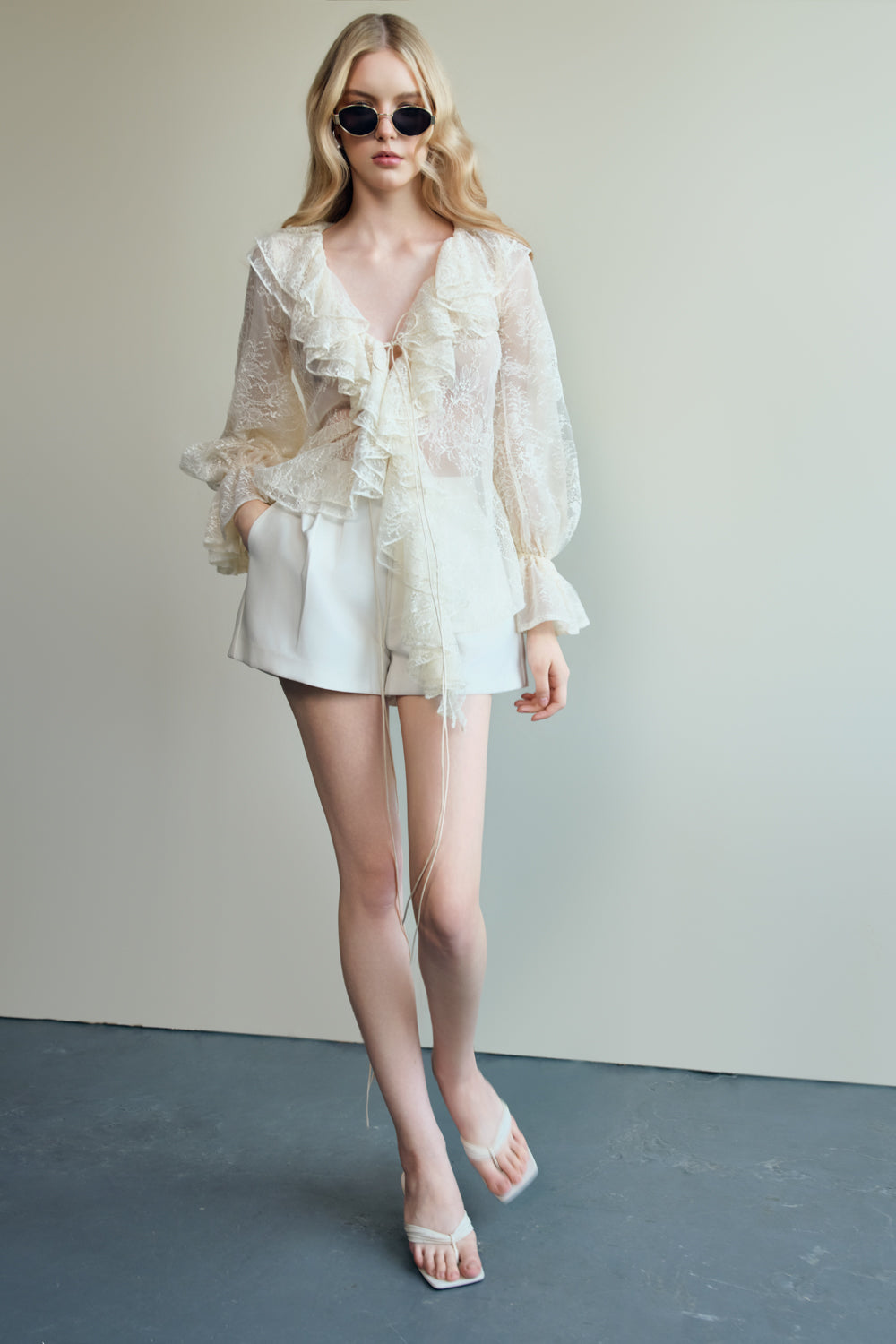 Essentinal Straight Side Pocket Taffeta Shorts