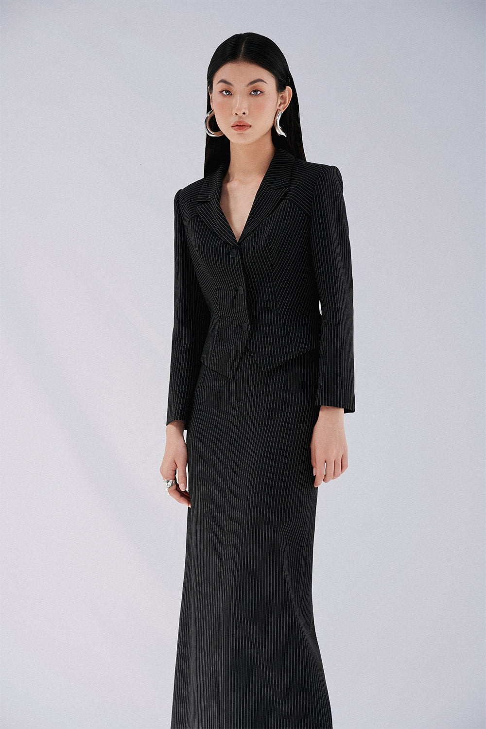 Desi Straight V-Neck Polyester Blazer