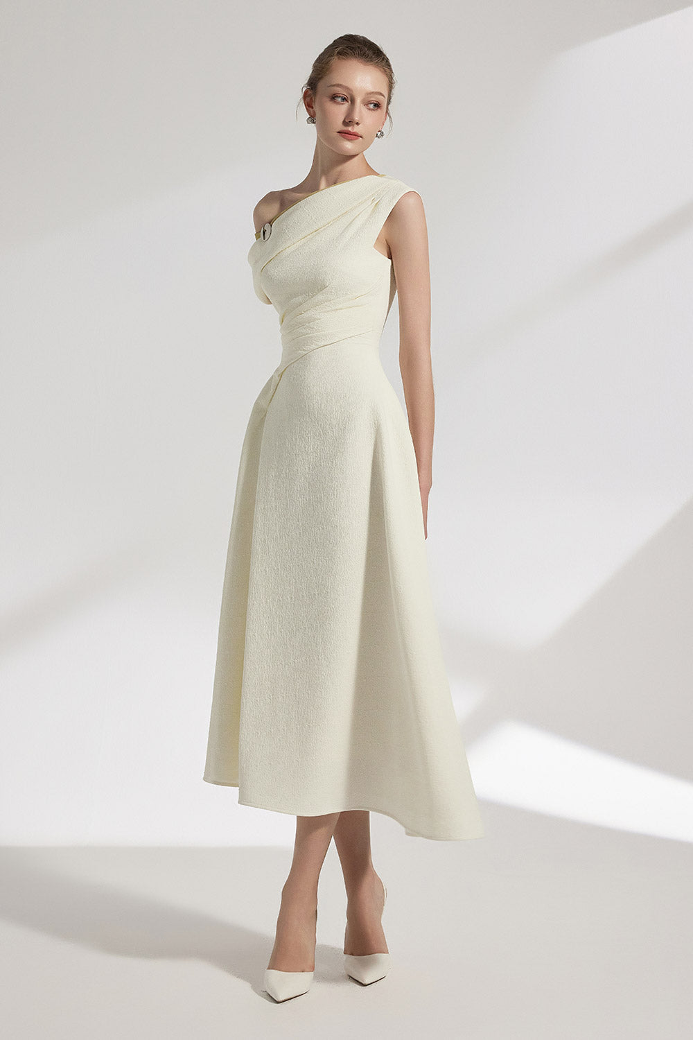 Elan A-line Diagonal Neck Texture Midi Dress