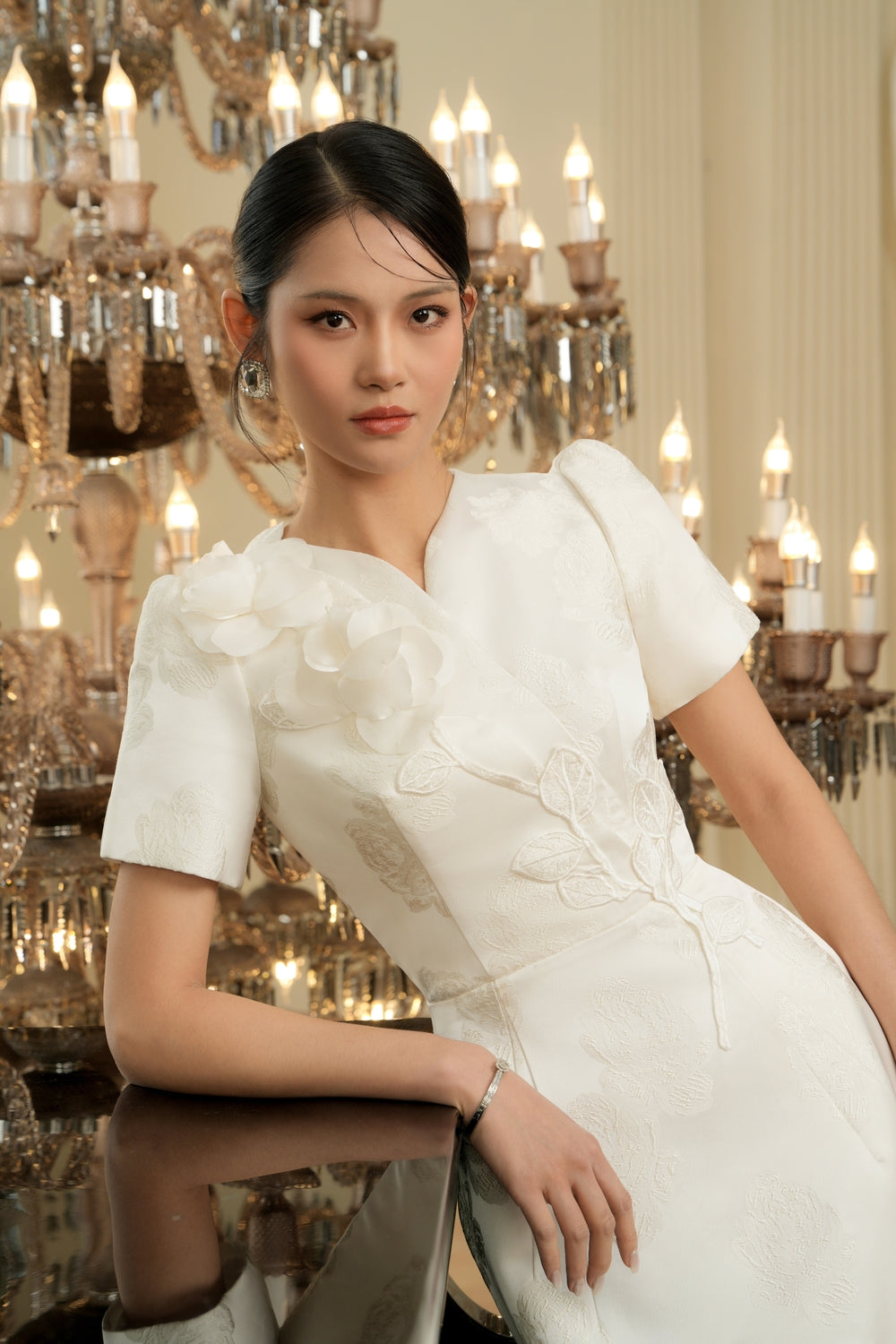 Elin A-line V-Neck Jacquard Midi Dress