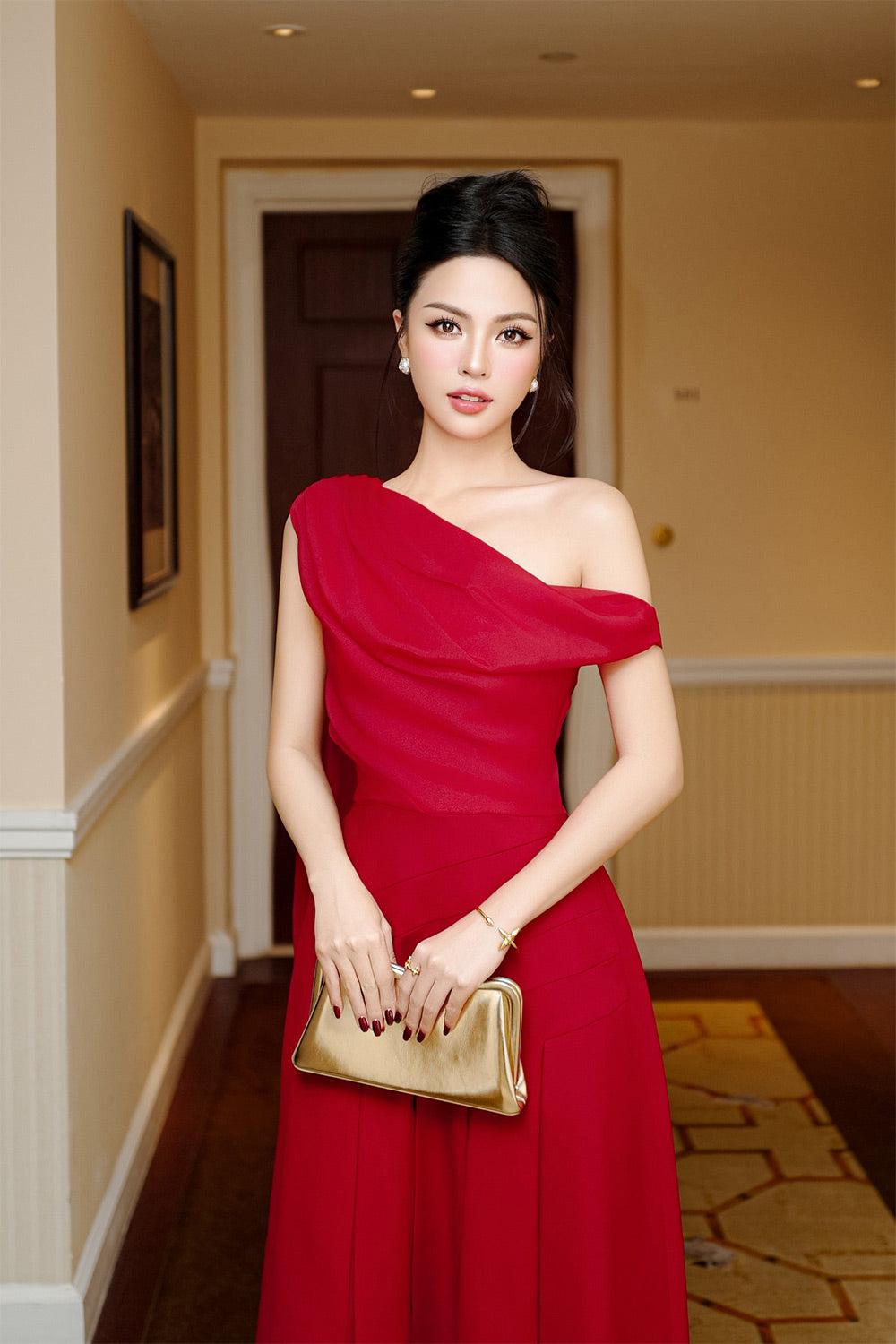 Elegance in White: Explore the White Midi Dress Collection | MEAN BLVD