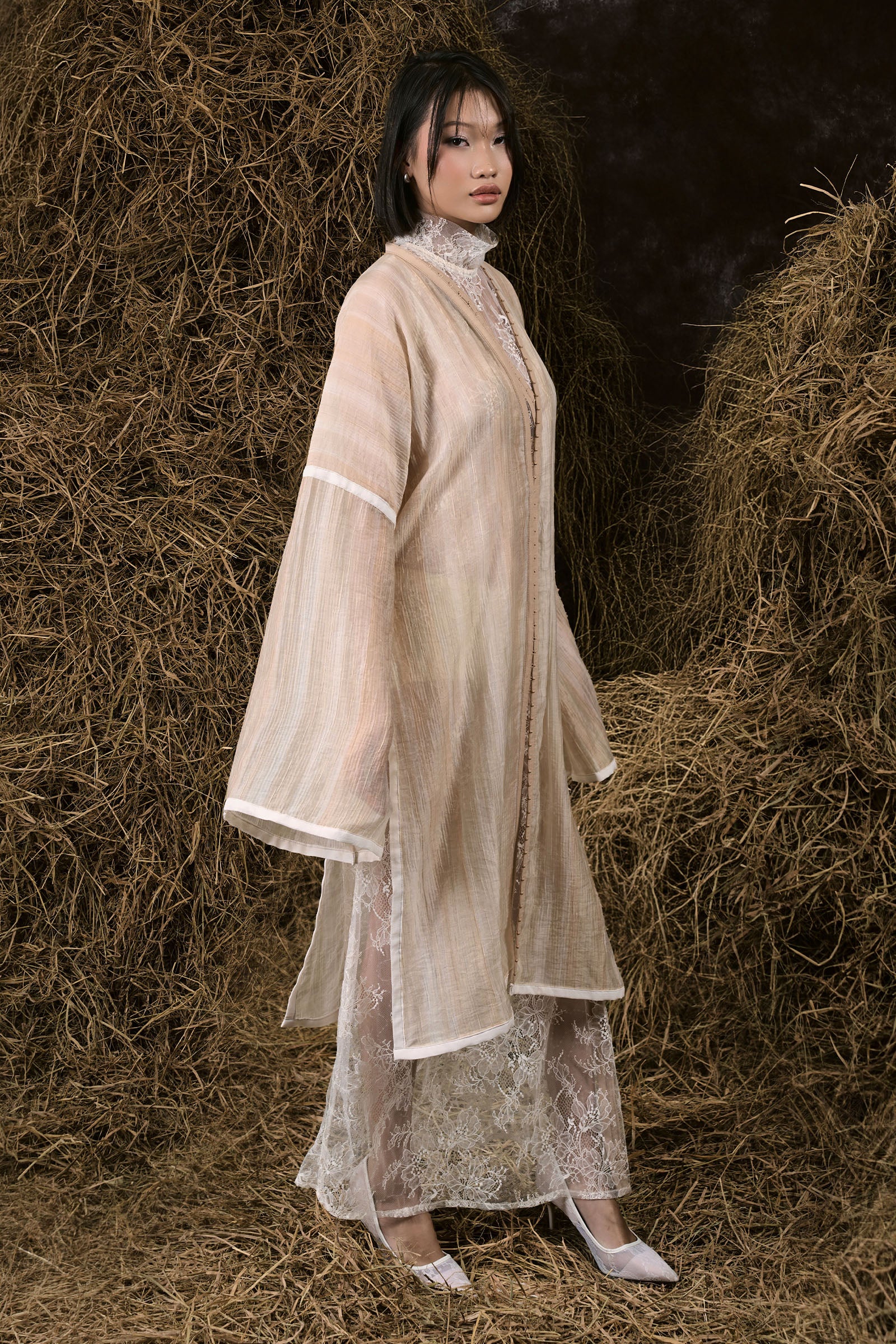 Giap Hat Wide Sleeve Ao Dai
