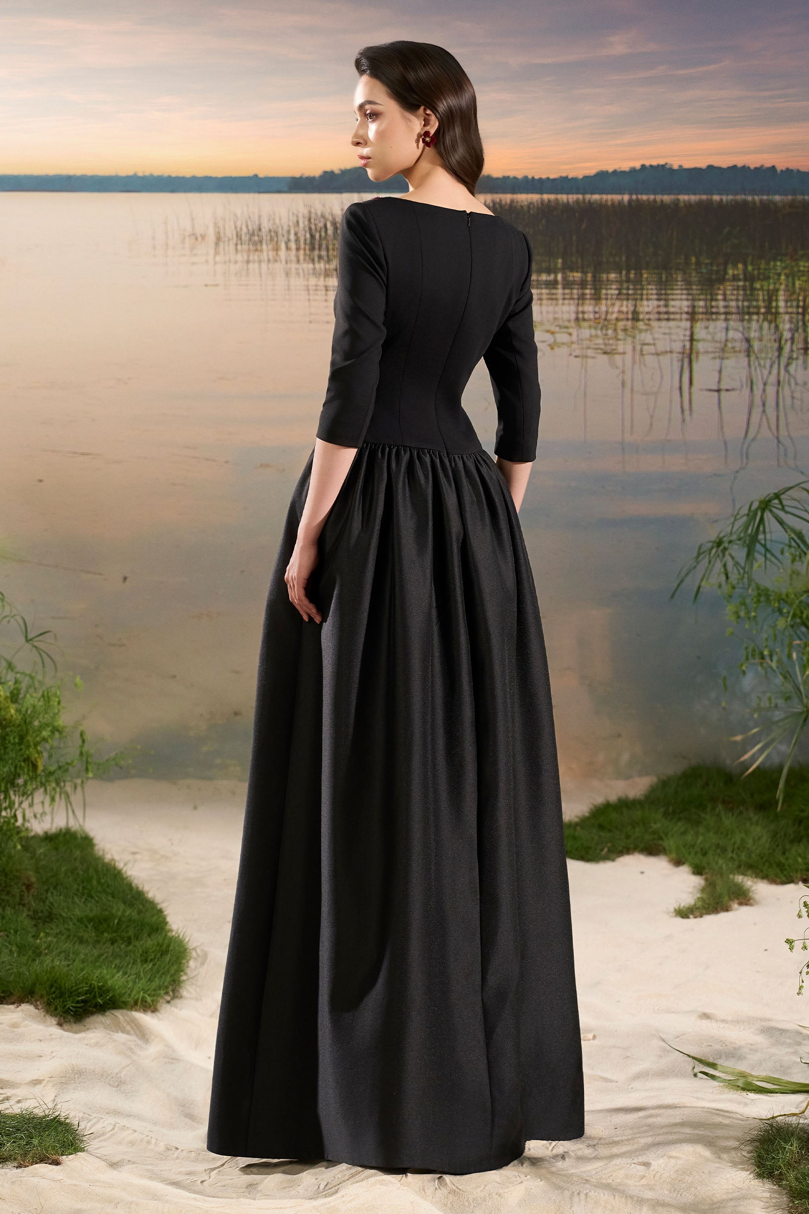 Avra Boat Neck Maxi Dress
