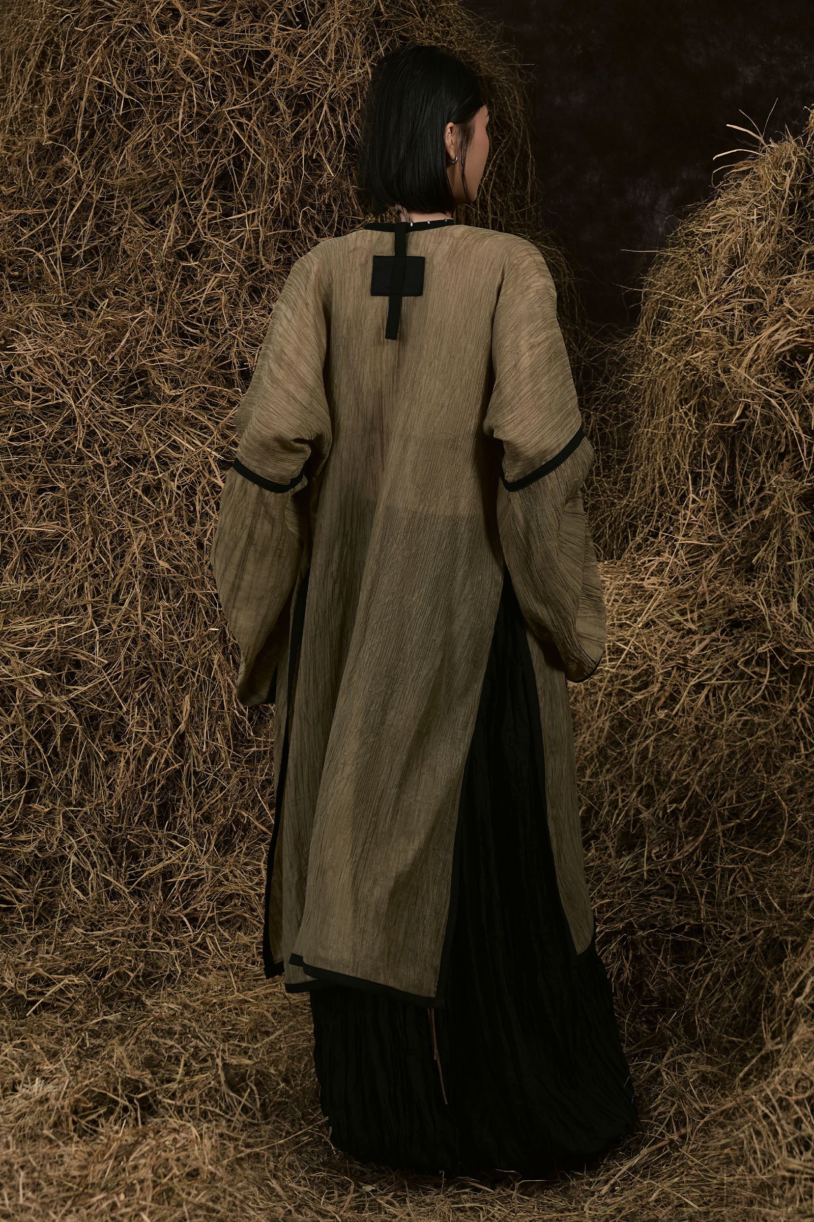 Giap Hat Wide Sleeve Ao Dai