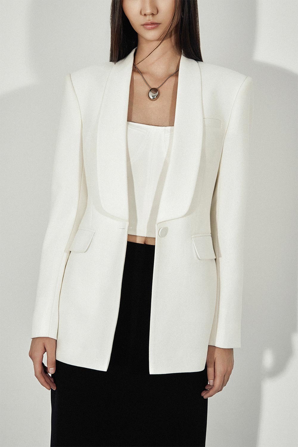Gwen Sheath Shawl Lapel Silk Wool Blazer
