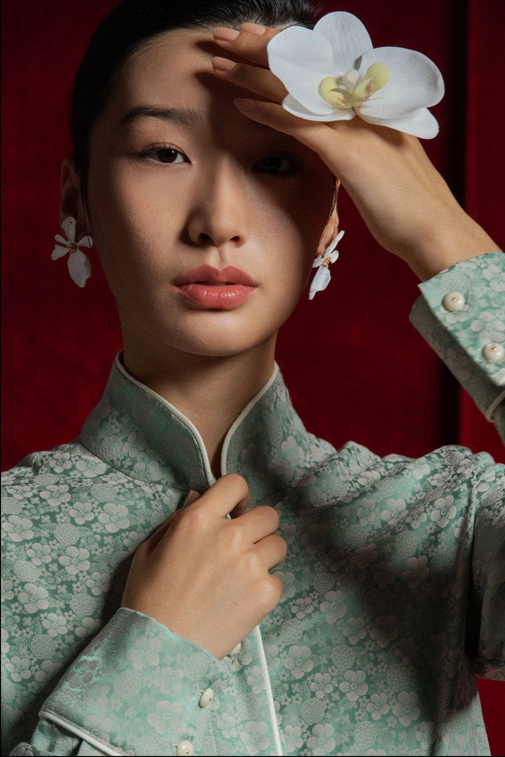 Xuan Chi Straight Cuff Sleeved Silk Top