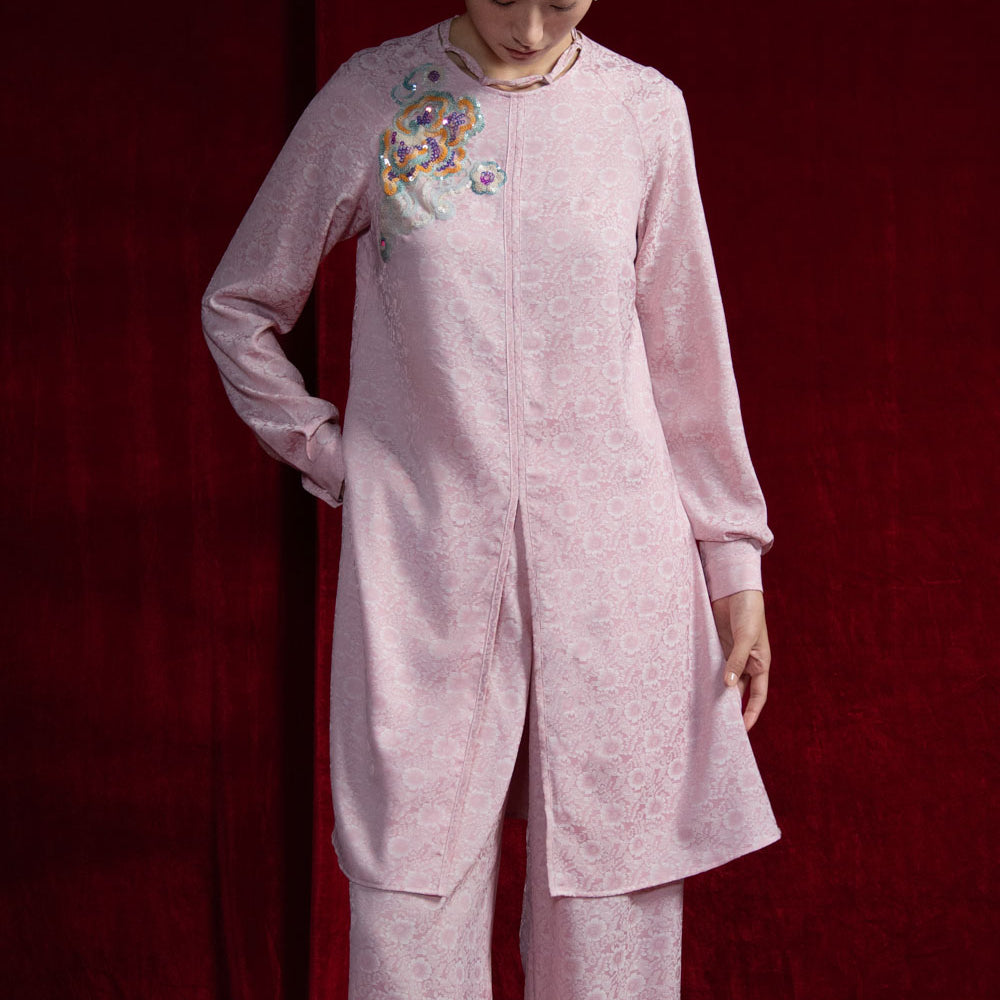 Thuyen Quyen Straight Front Slit Silk Top