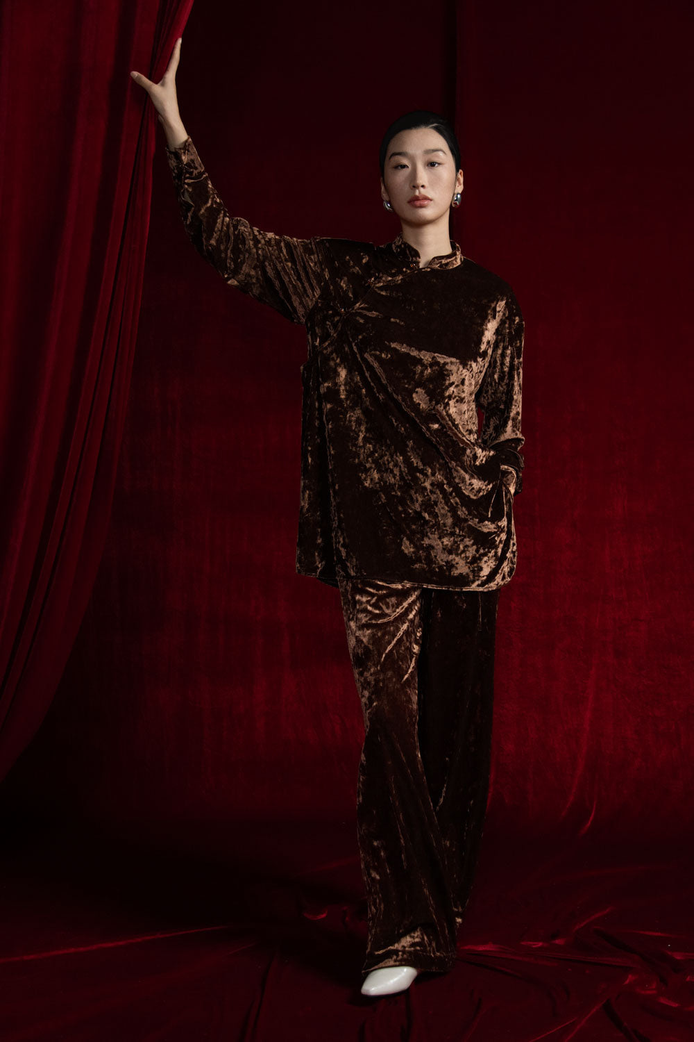 Cam Vien Straight Wide Leg Silk Floor Length Pants