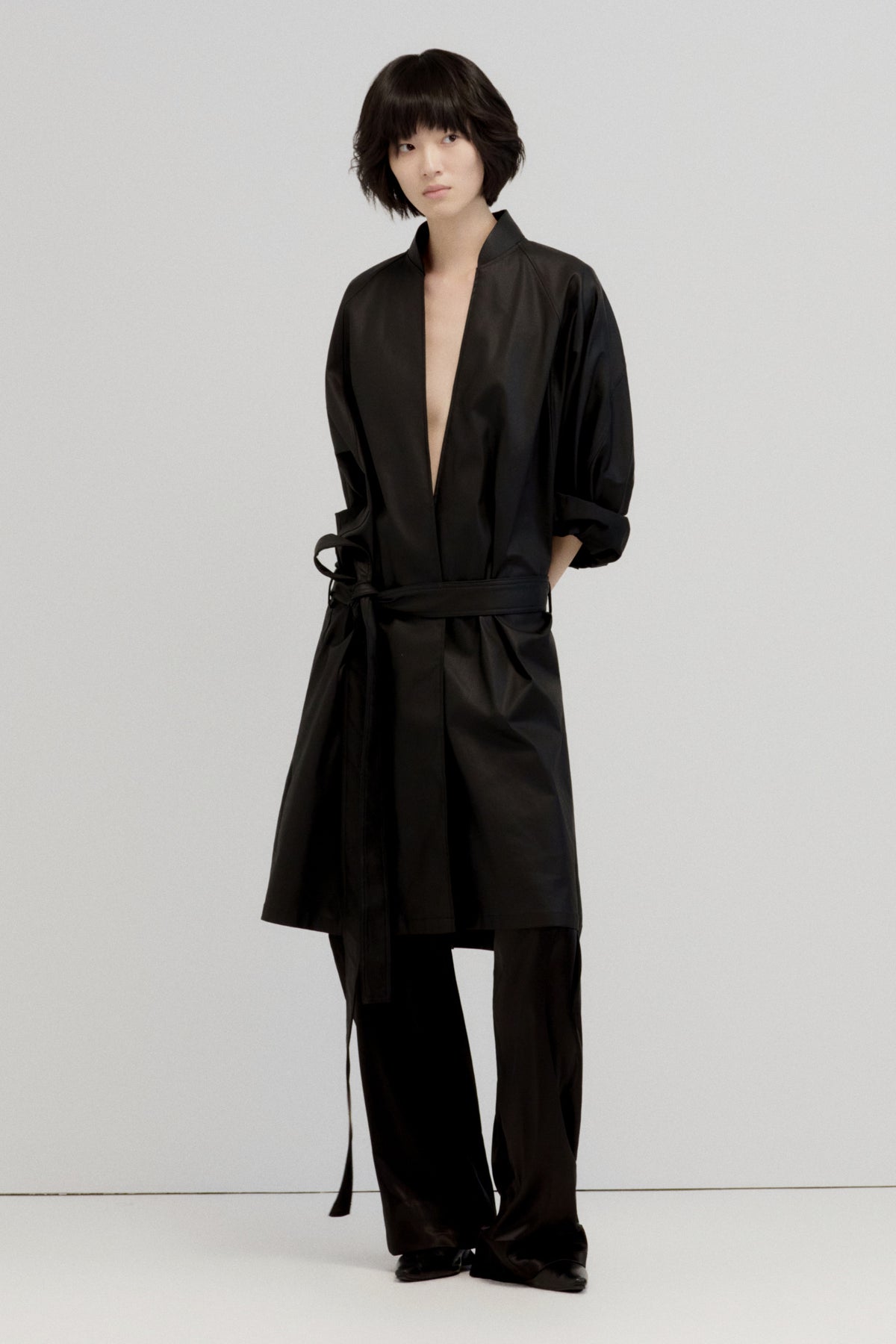 Glur V-Neck Coat
