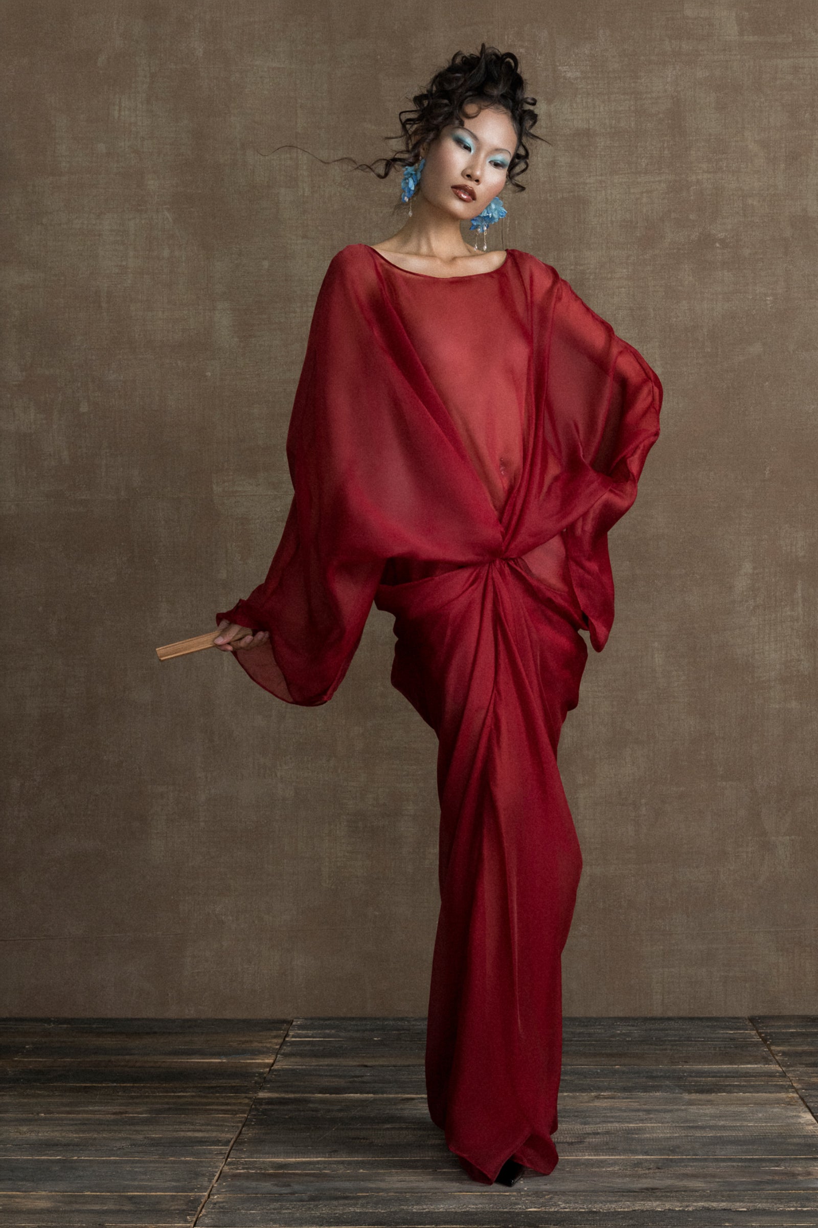 Perle de l’Orient Batwing Sleeve Maxi Dress