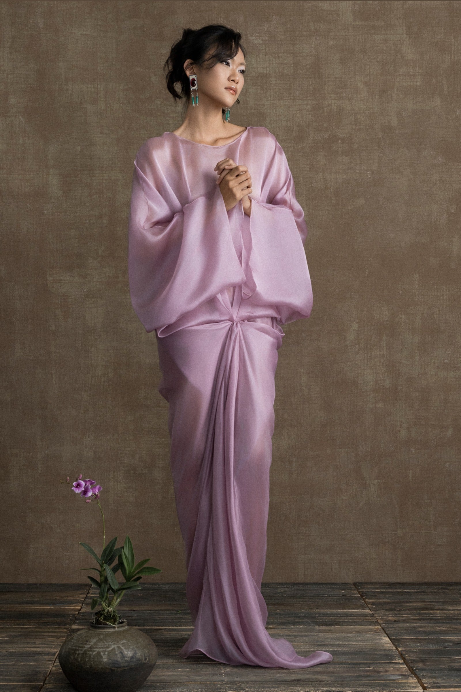 Perle de l’Orient Batwing Sleeve Maxi Dress