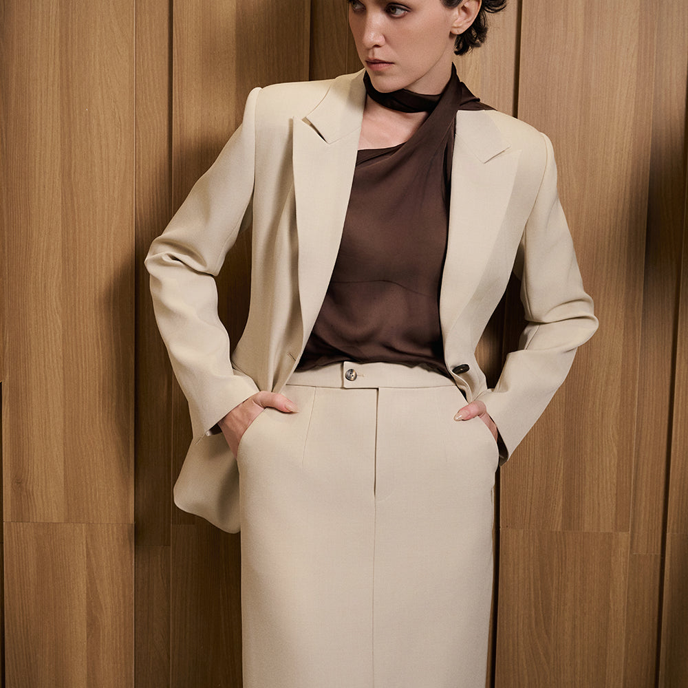 Aki V-Neck Twill Blazer