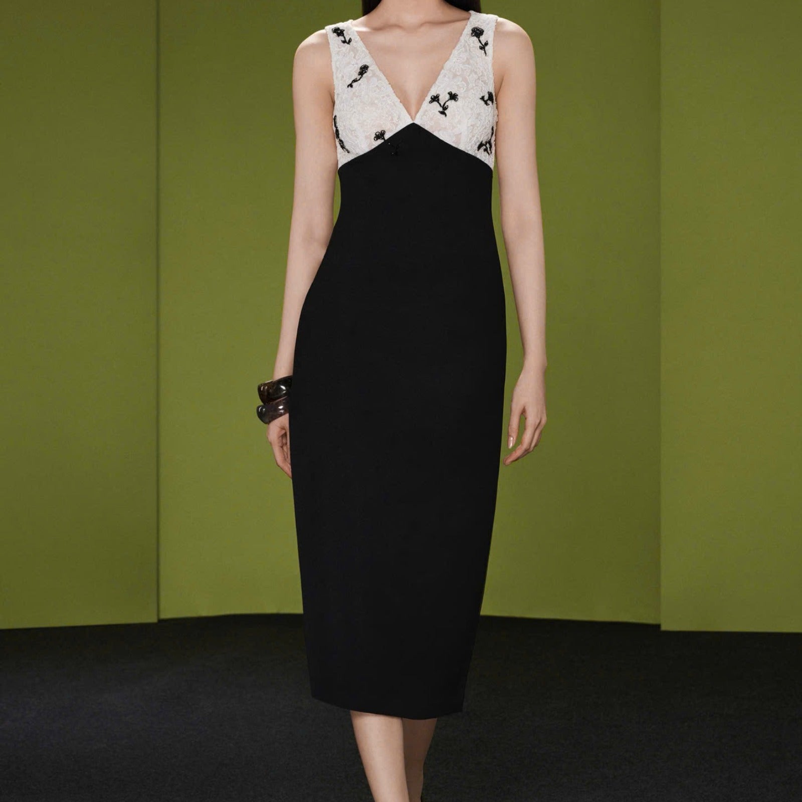 Avelia V-Neck Midi Dress - MEAN BLVD