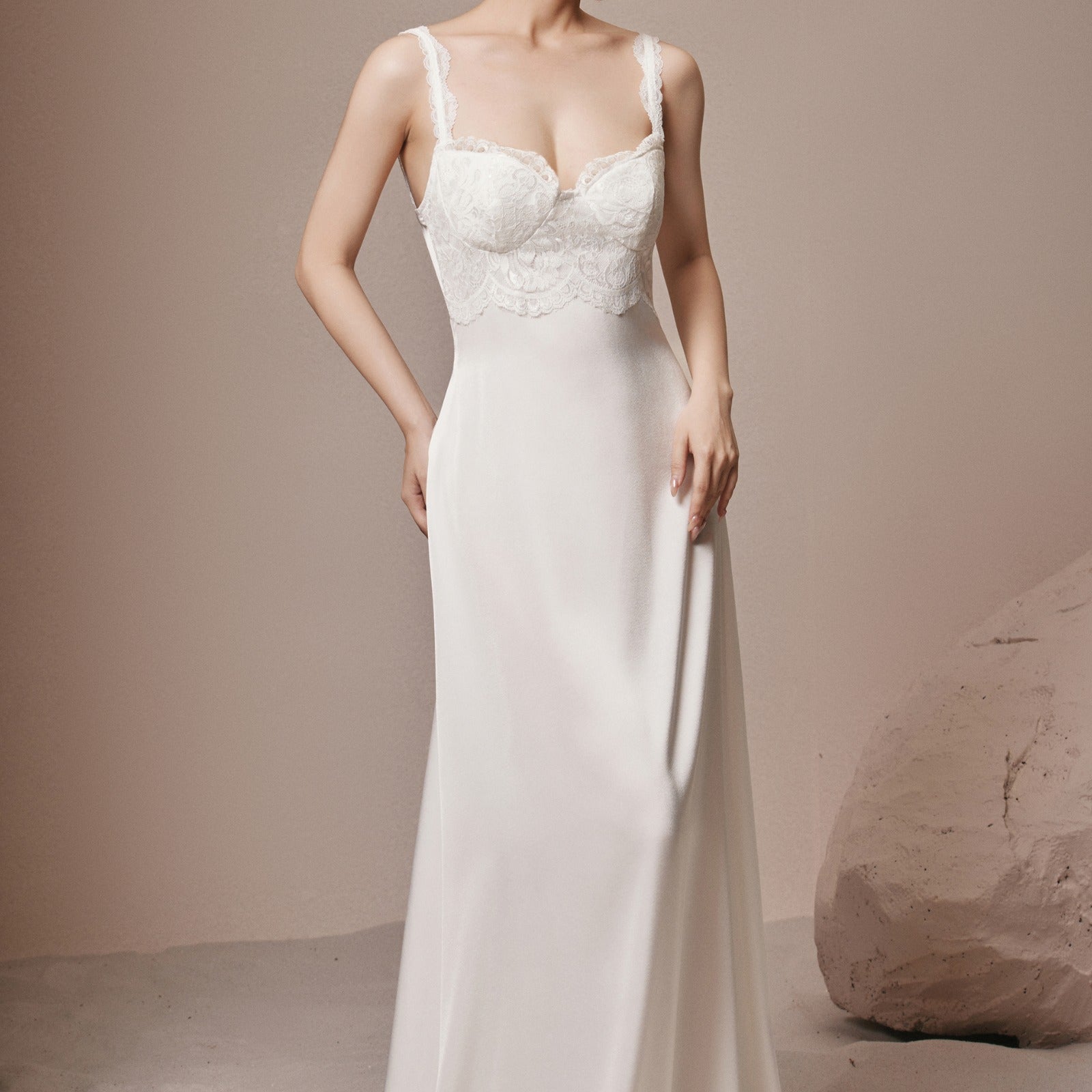 Blanche Sweetheart Maxi Dress