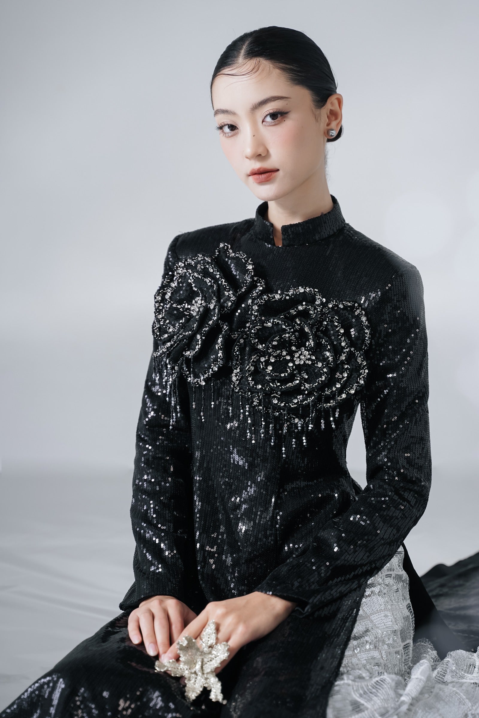 Cam Sa Applique Ao Dai Set