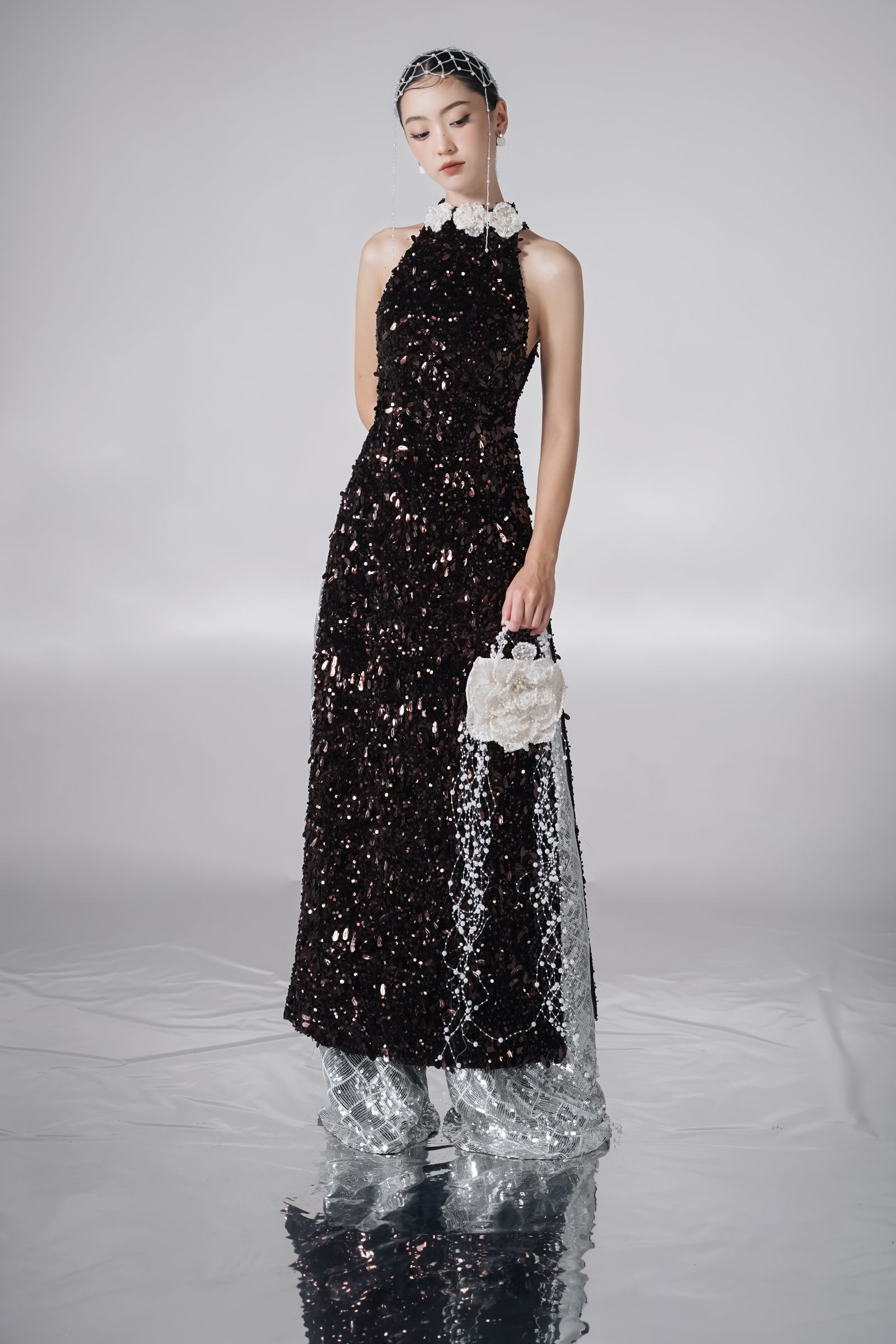 Suong Y Sequin Ao Dai Set