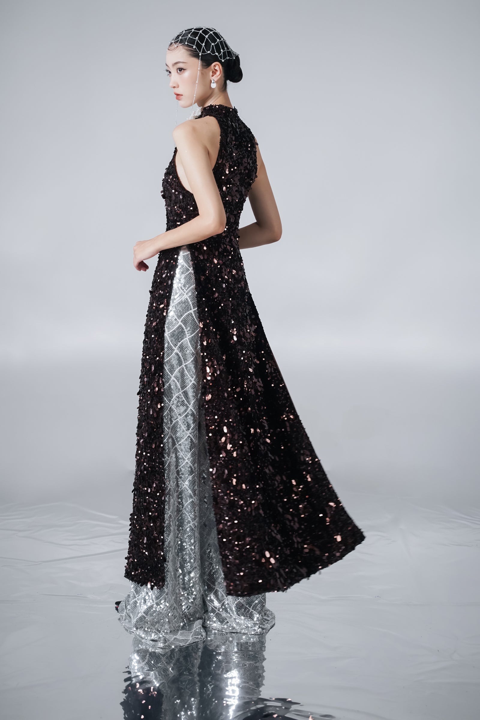 Suong Y Sequin Ao Dai Set